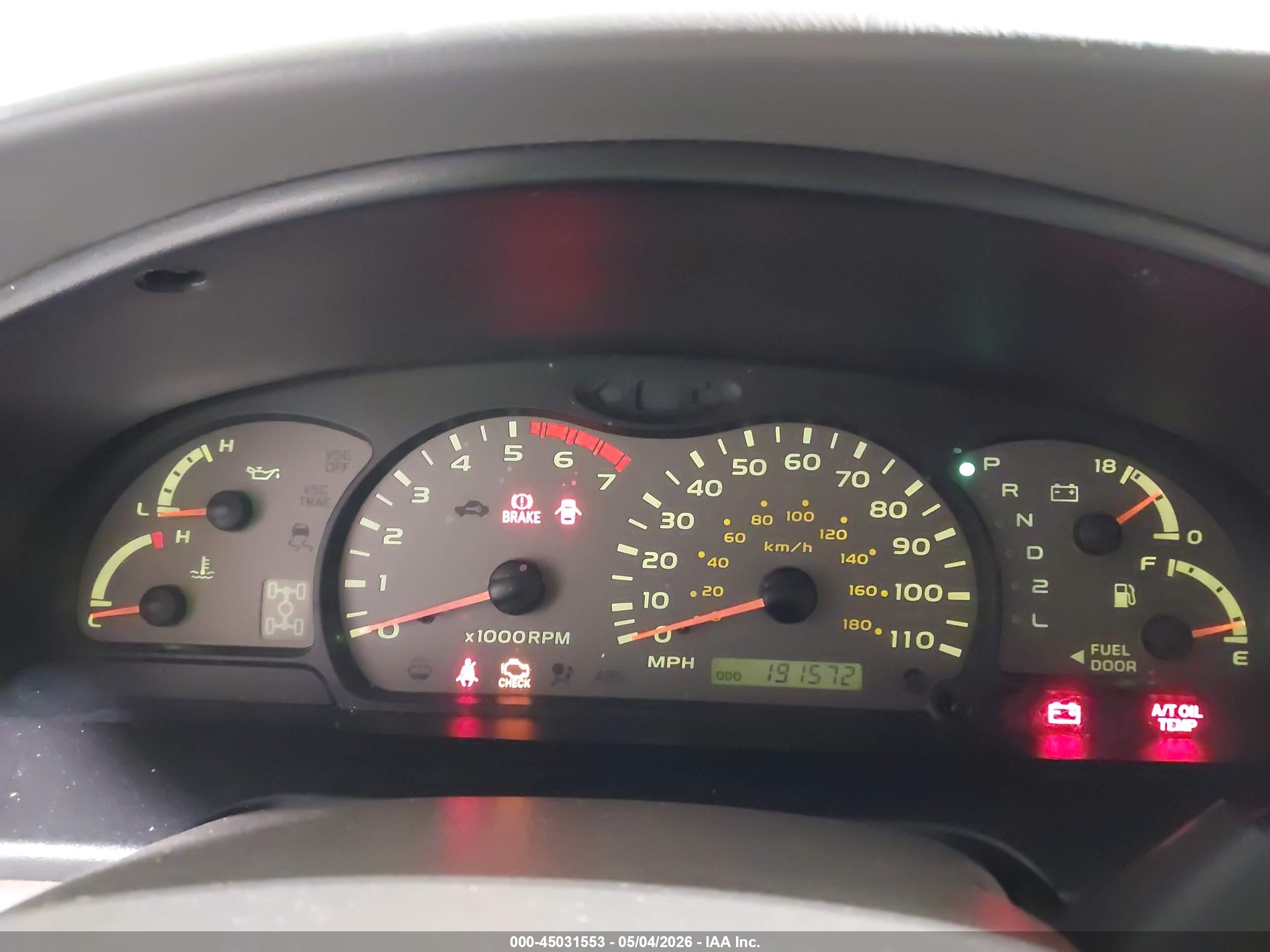 TOYOTA SEQUOIA image 7