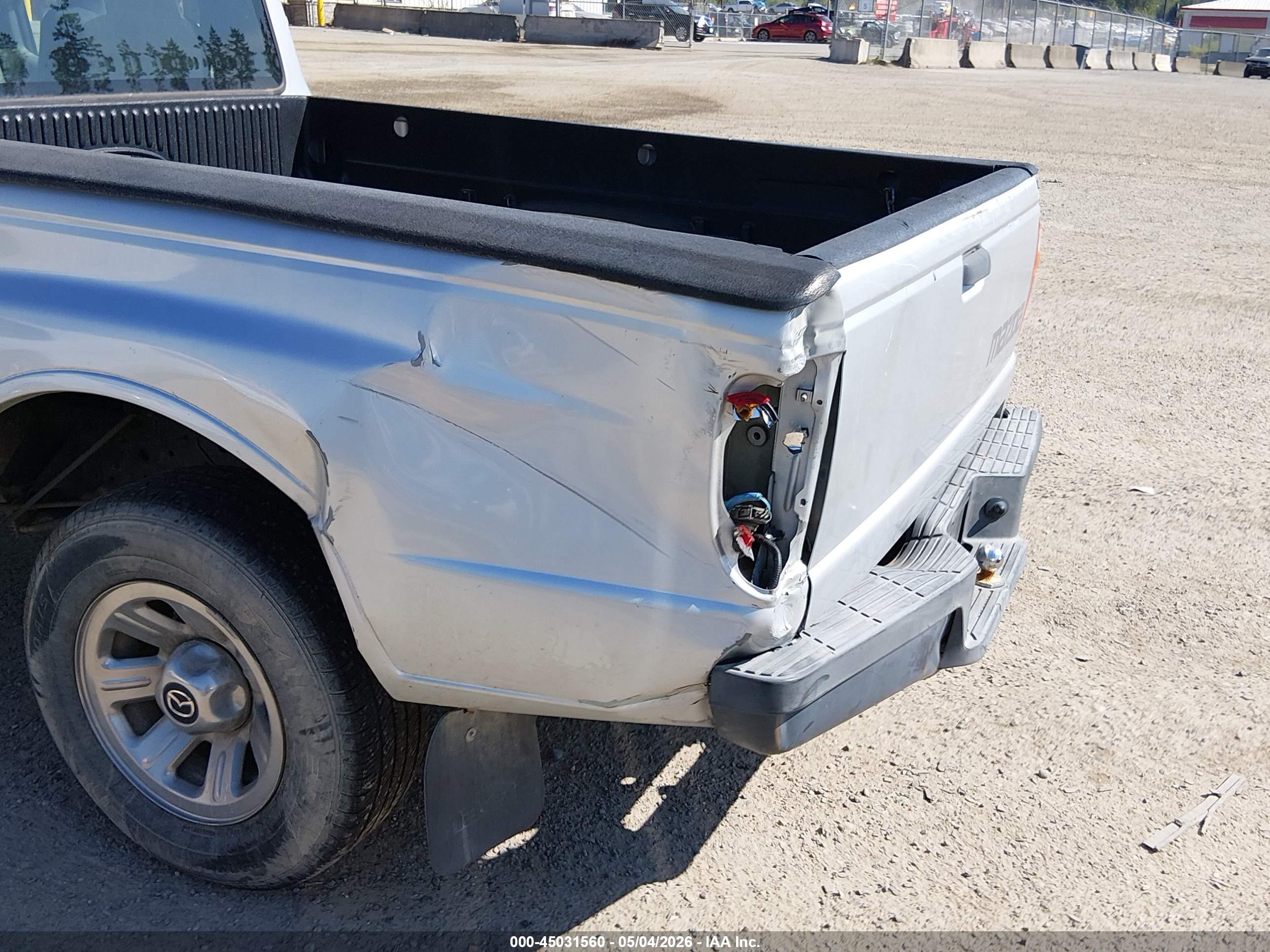 MAZDA B2300 image 6