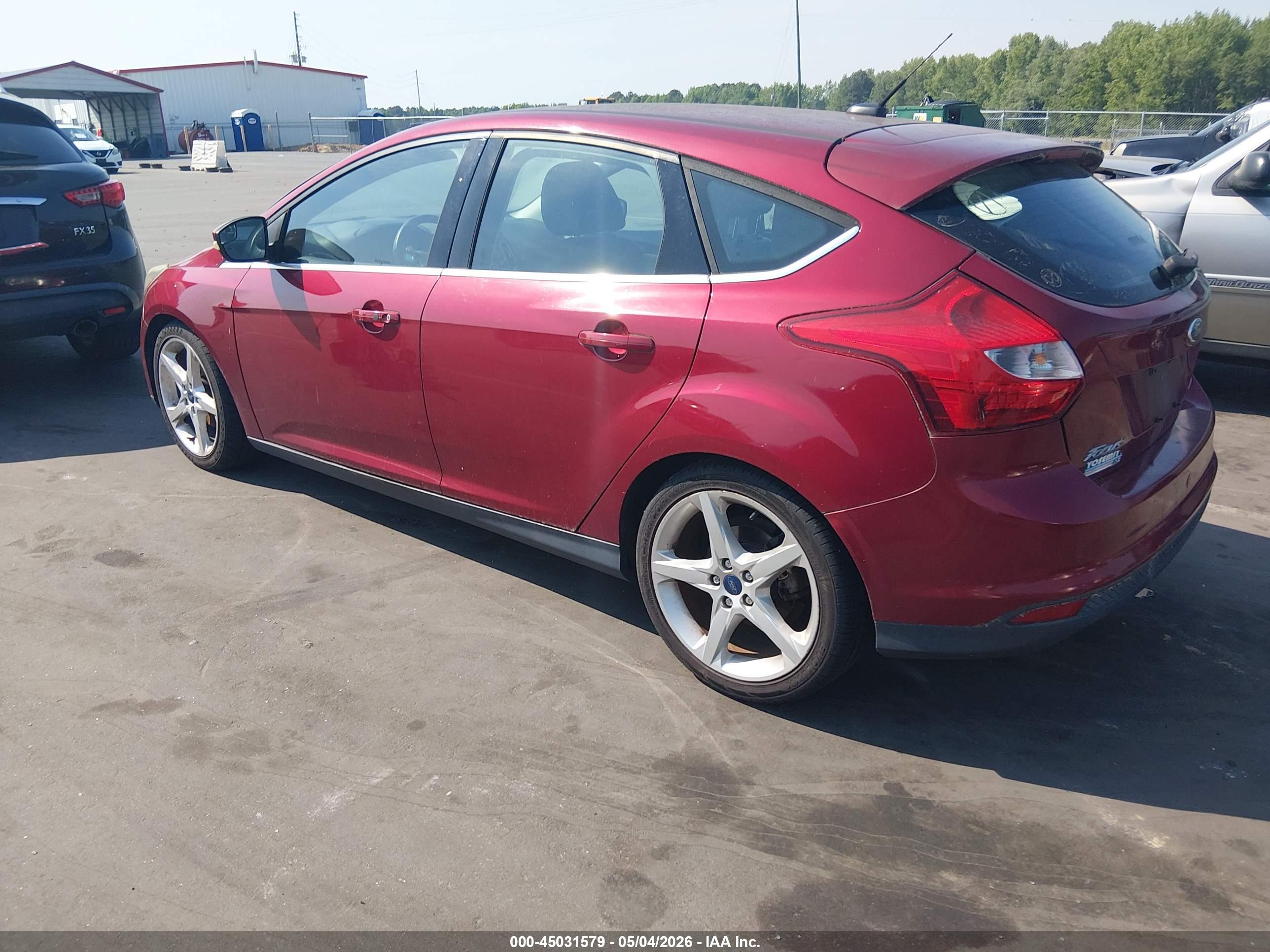 FORD FOCUS image 3