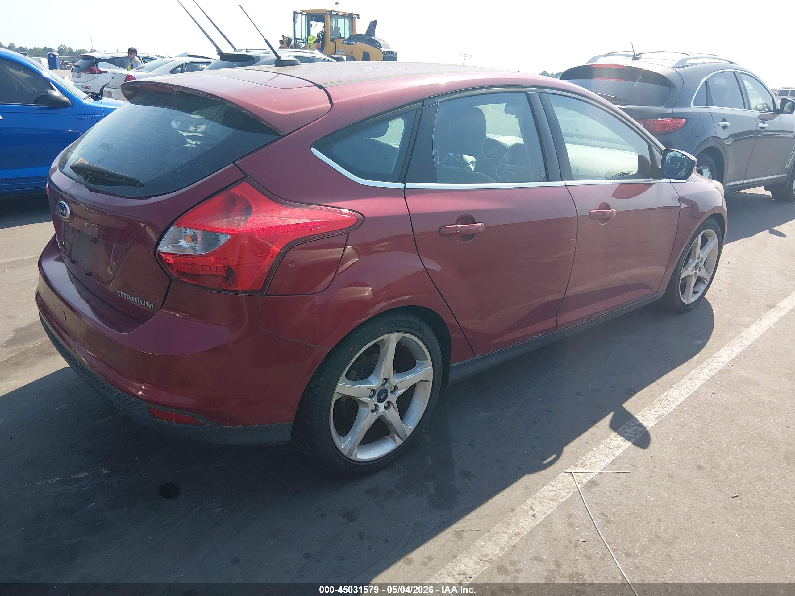 FORD FOCUS image 4