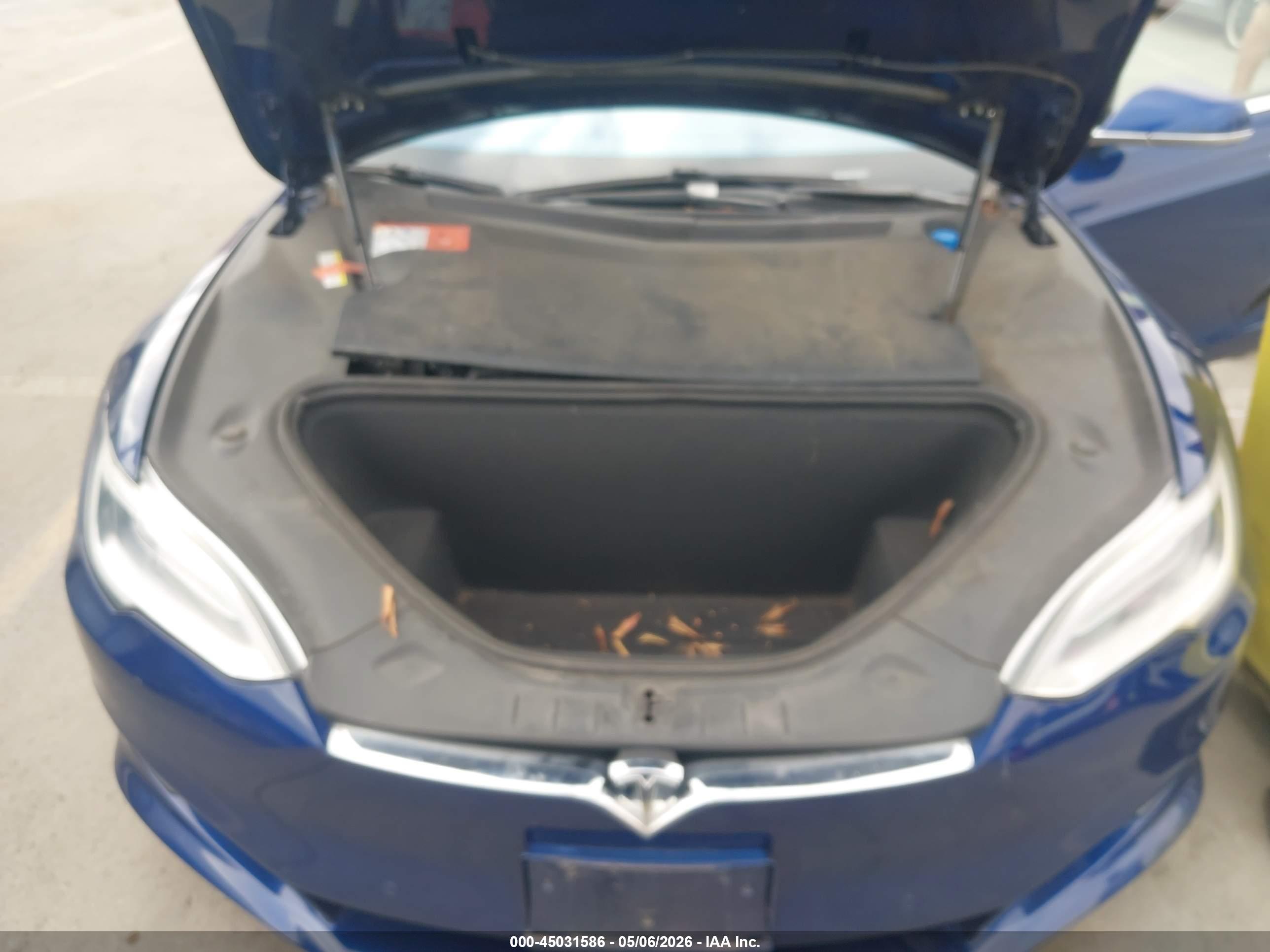 TESLA MODEL image 10