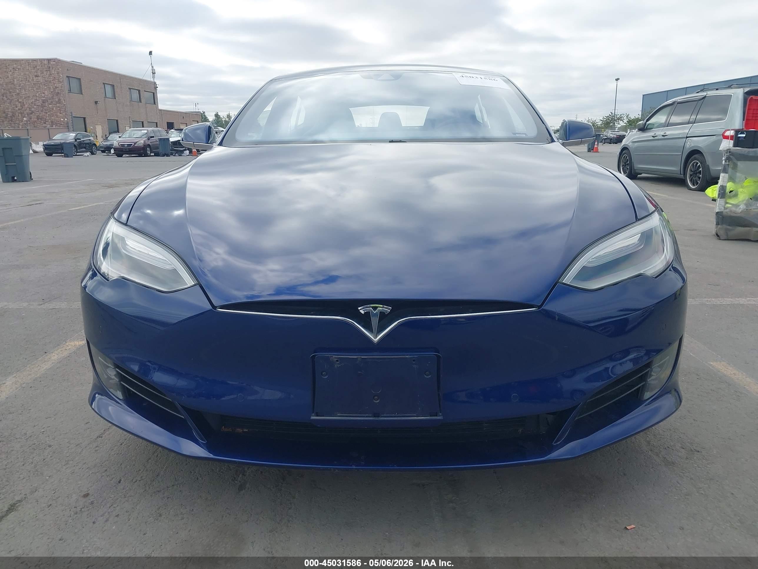 TESLA MODEL image 6