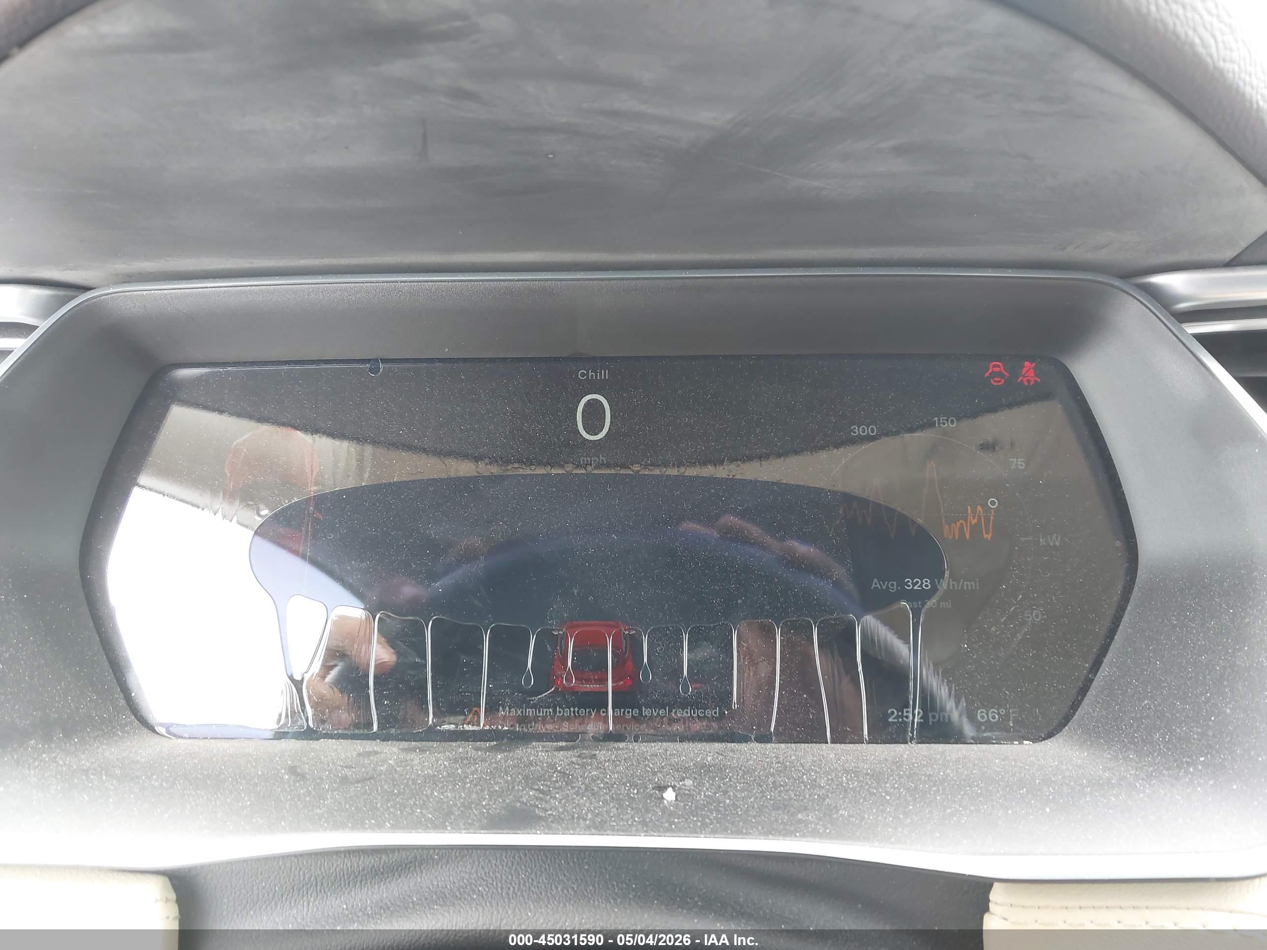 TESLA MODEL image 7