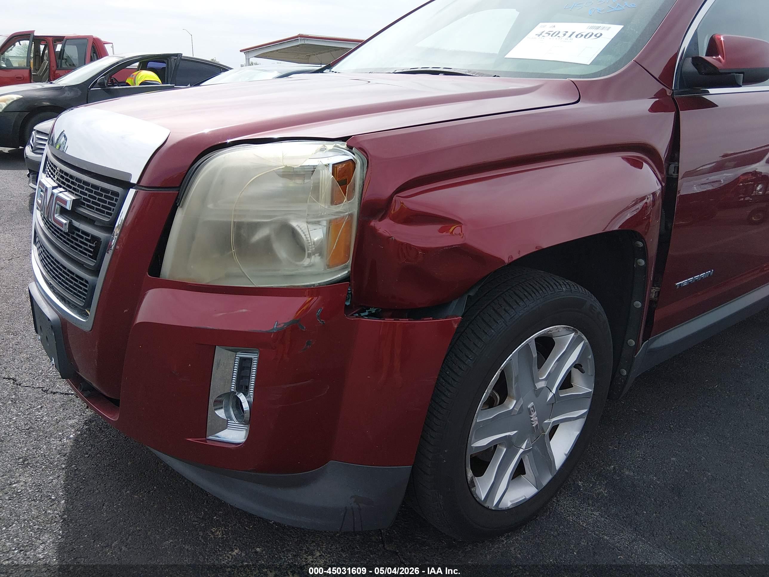 GMC TERRAIN image 6