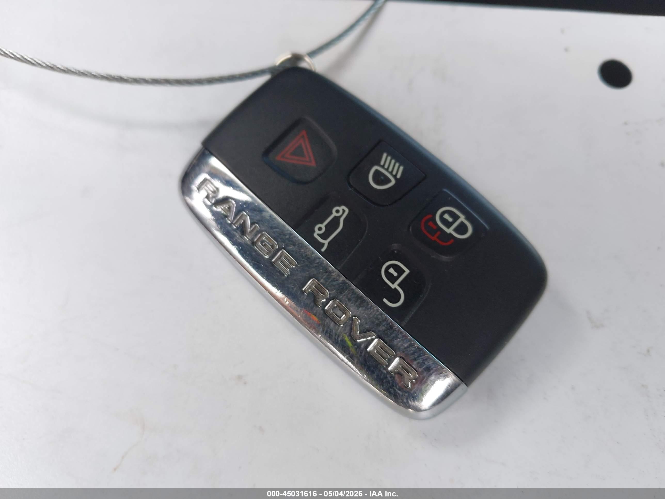LAND ROVER image 11