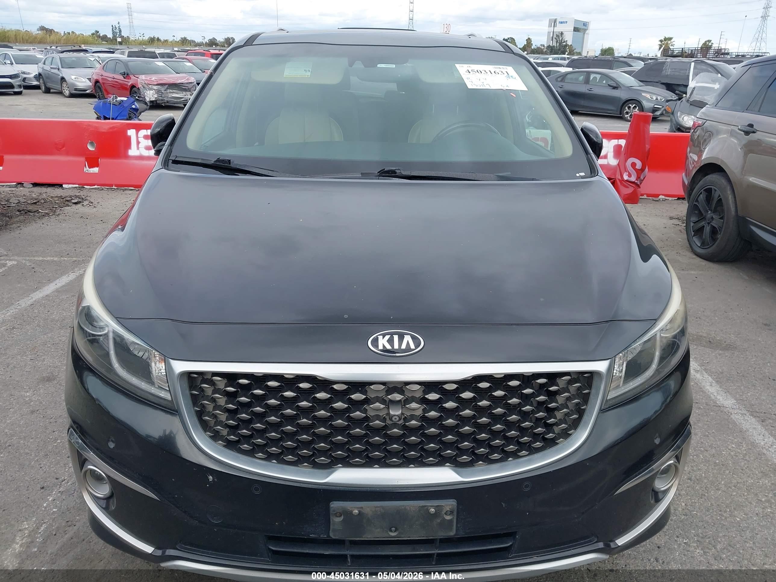 KIA SEDONA image 6