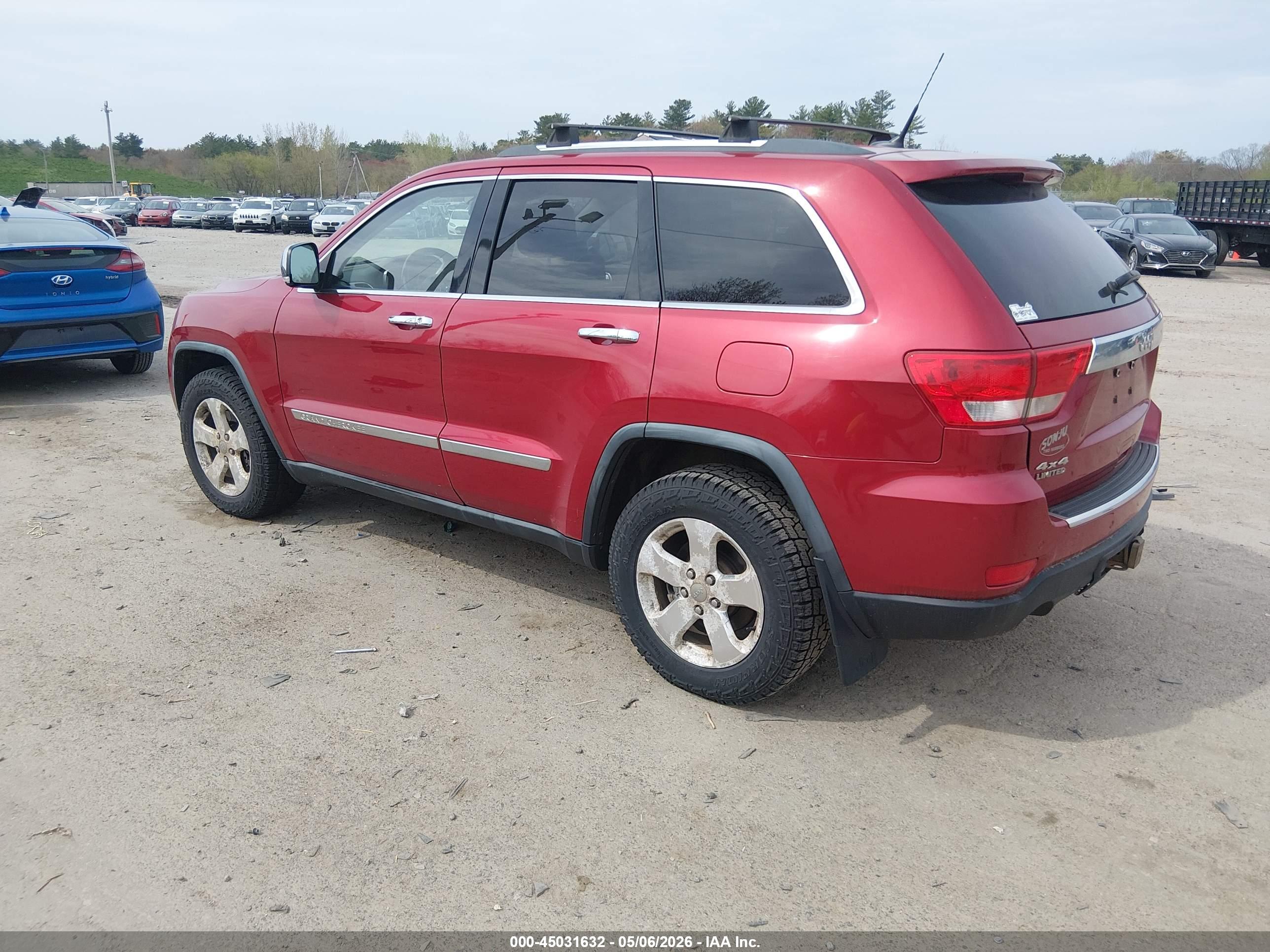 JEEP GRAND image 3