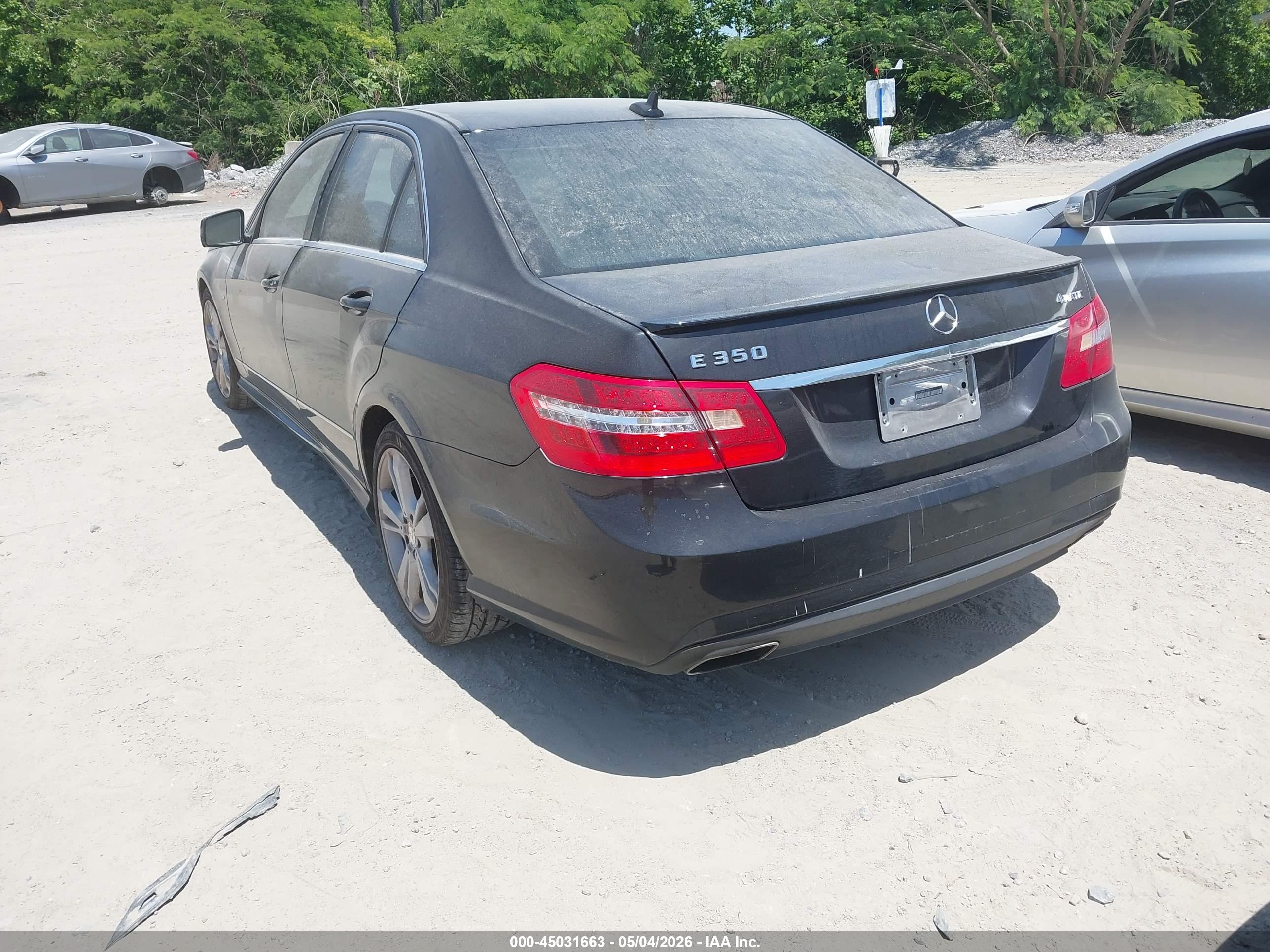 MERCEDES-BENZ E image 3