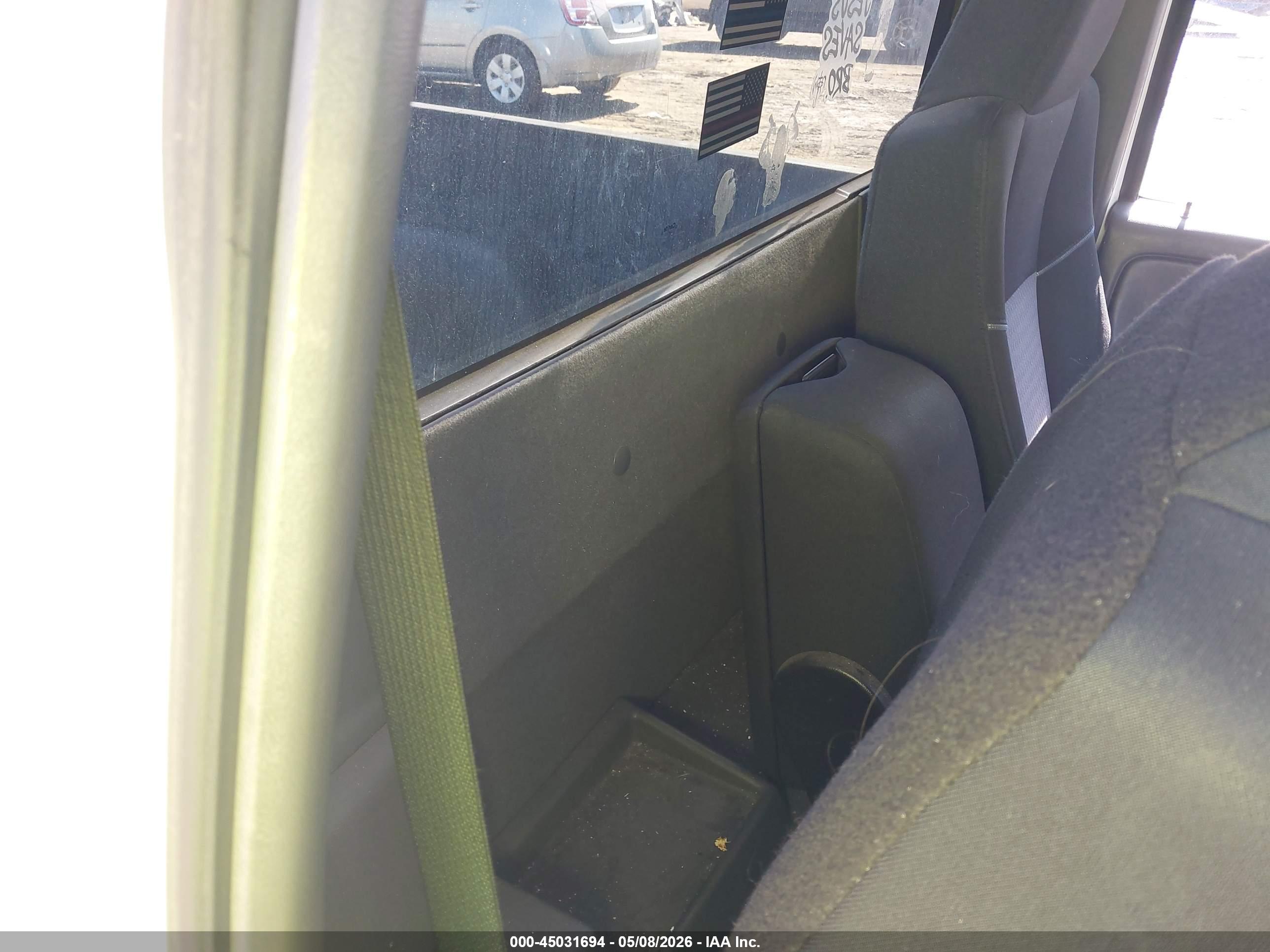 MAZDA B2300 image 8