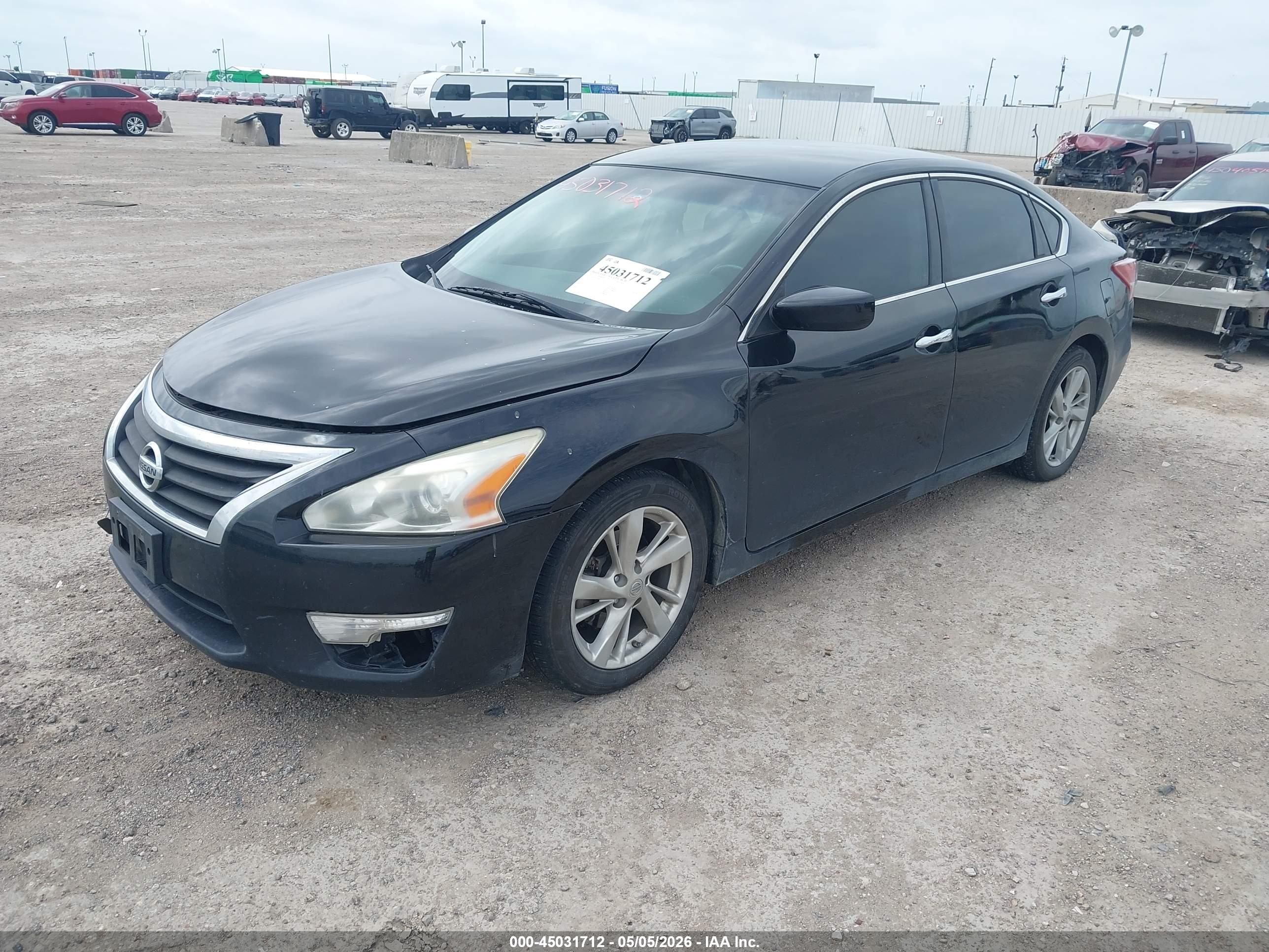 NISSAN ALTIMA image 2