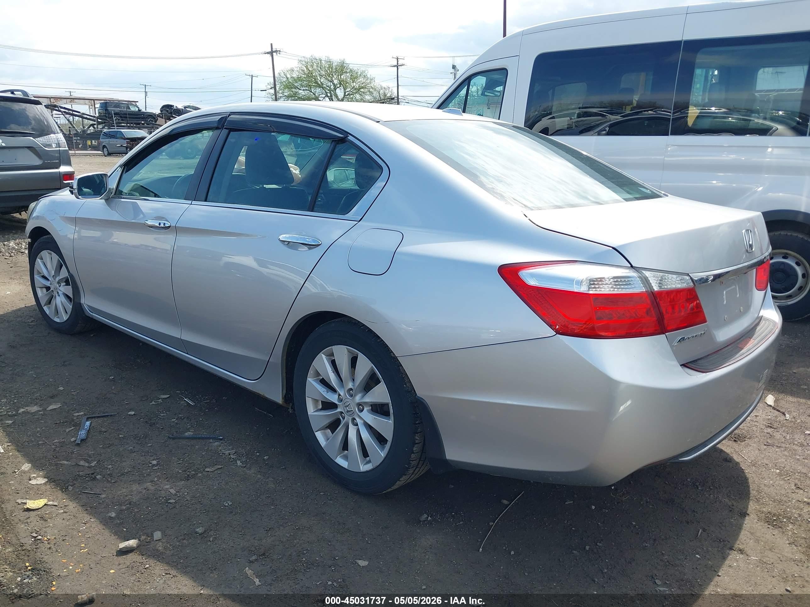 HONDA ACCORD image 3
