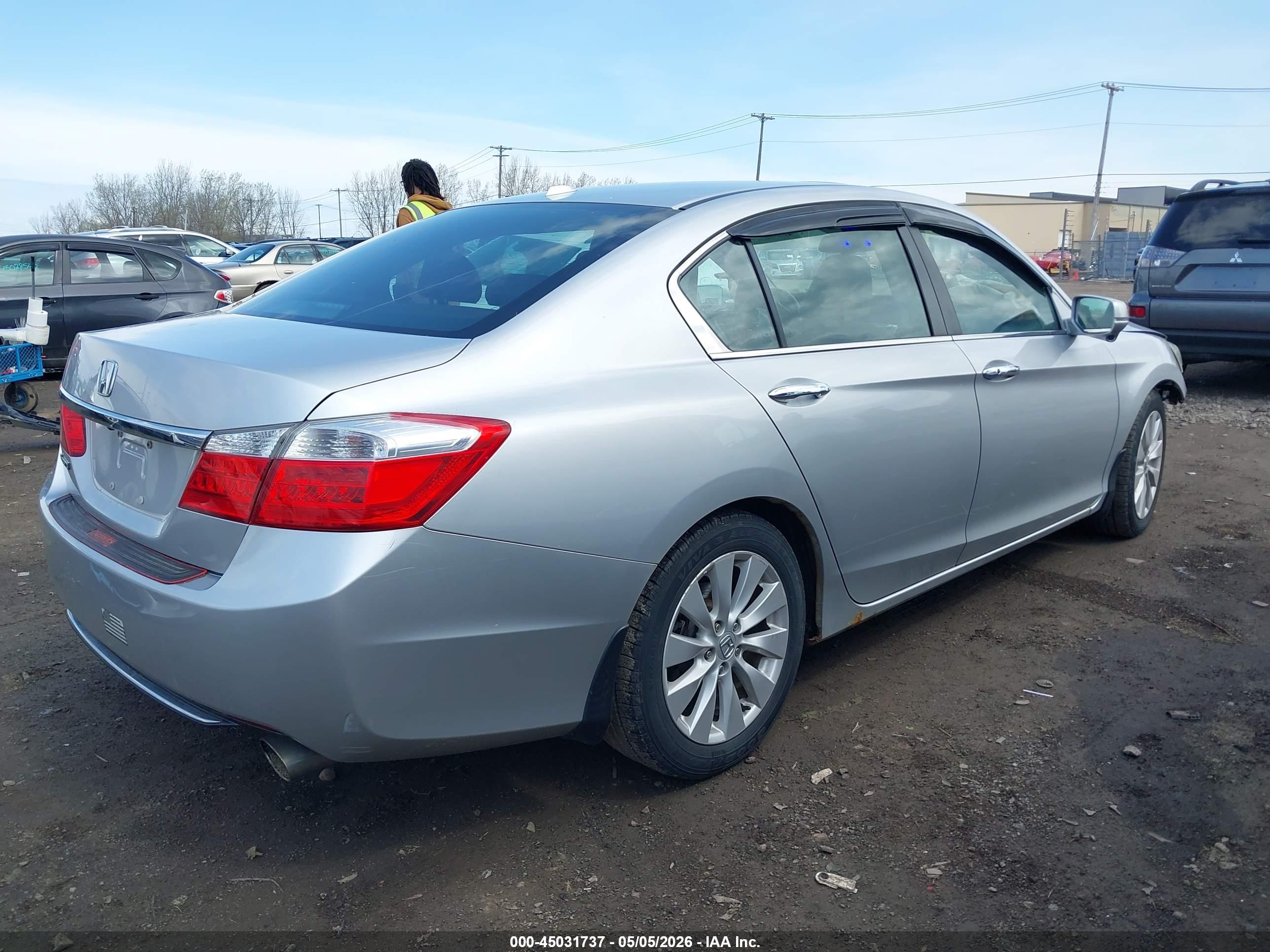 HONDA ACCORD image 4