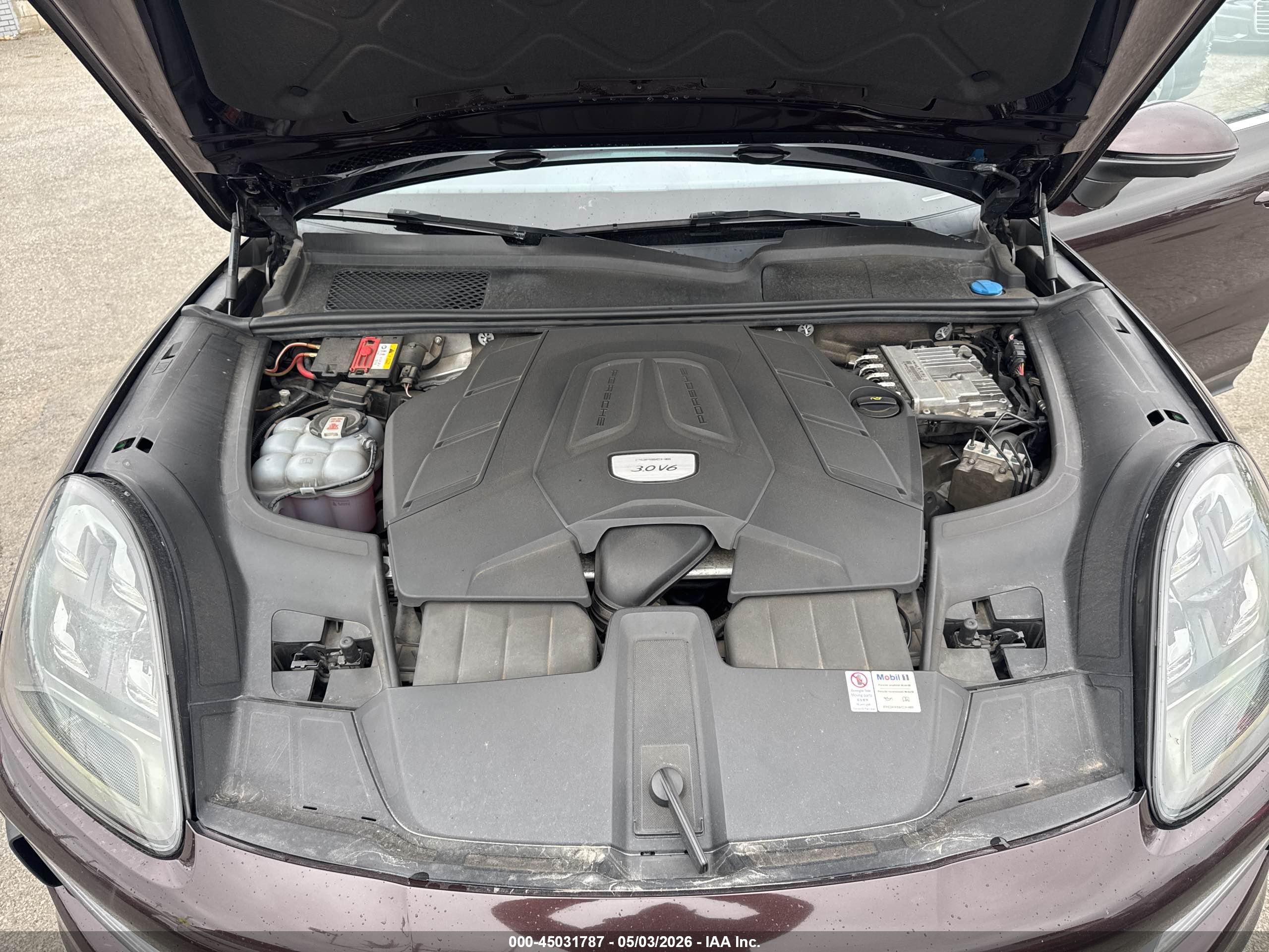 PORSCHE CAYENNE image 10
