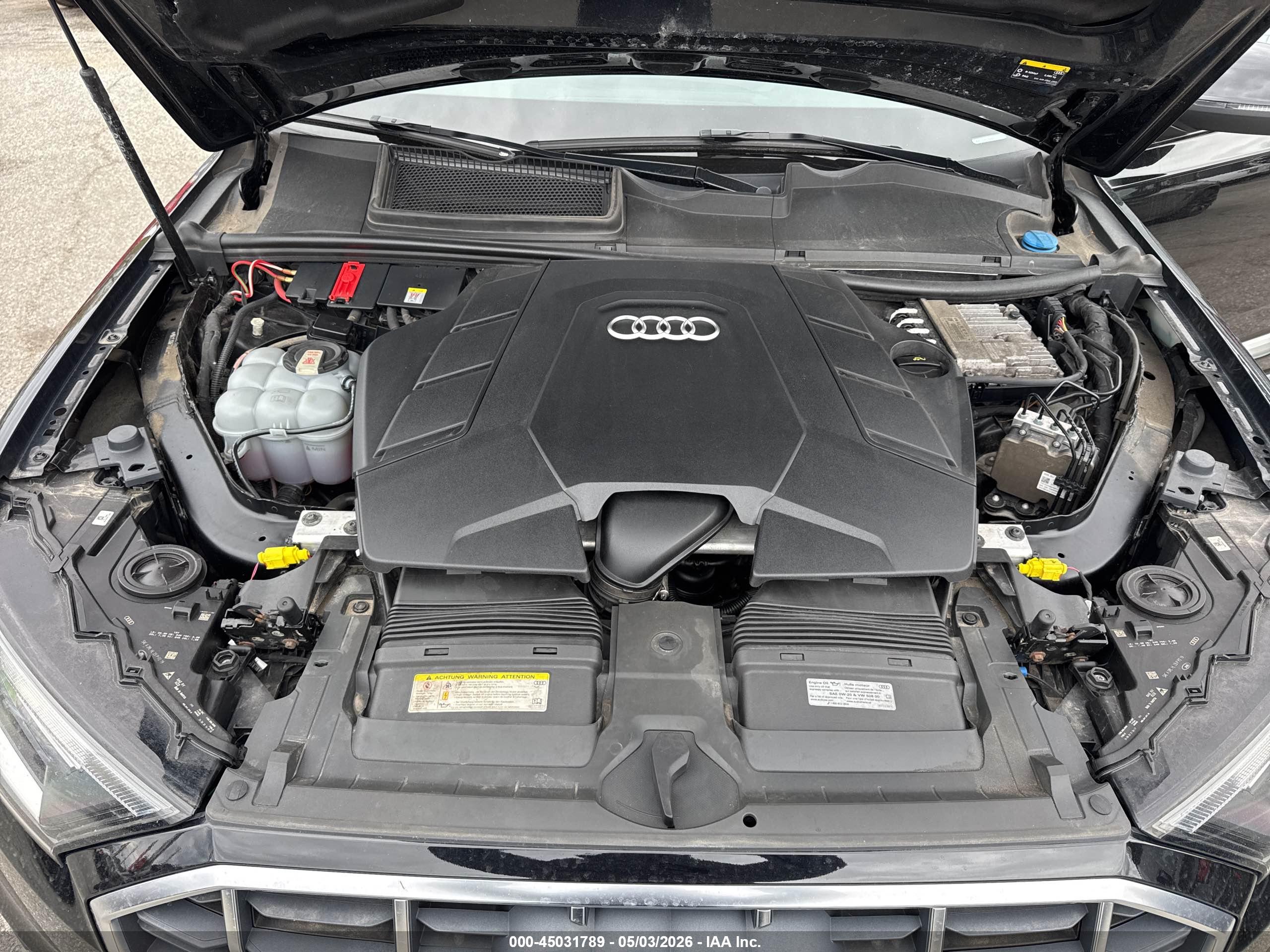 AUDI Q7 image 10
