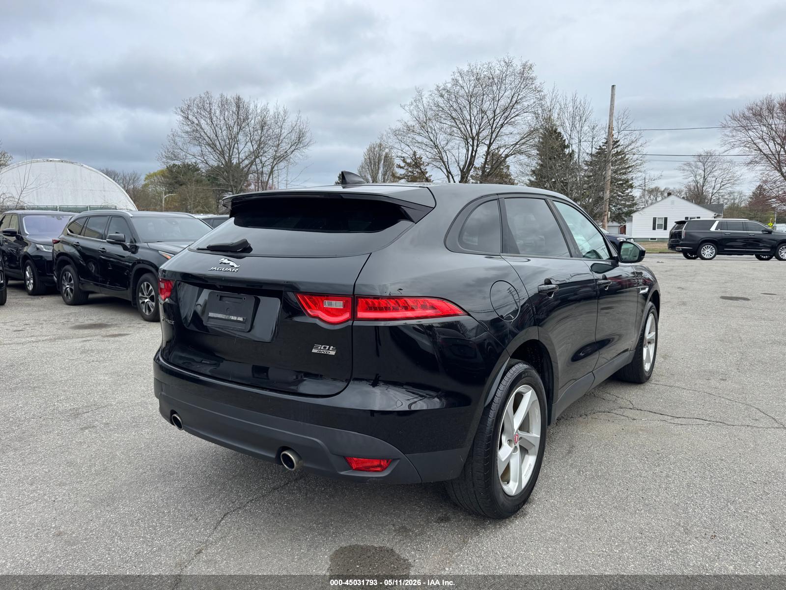 JAGUAR F-PACE image 4