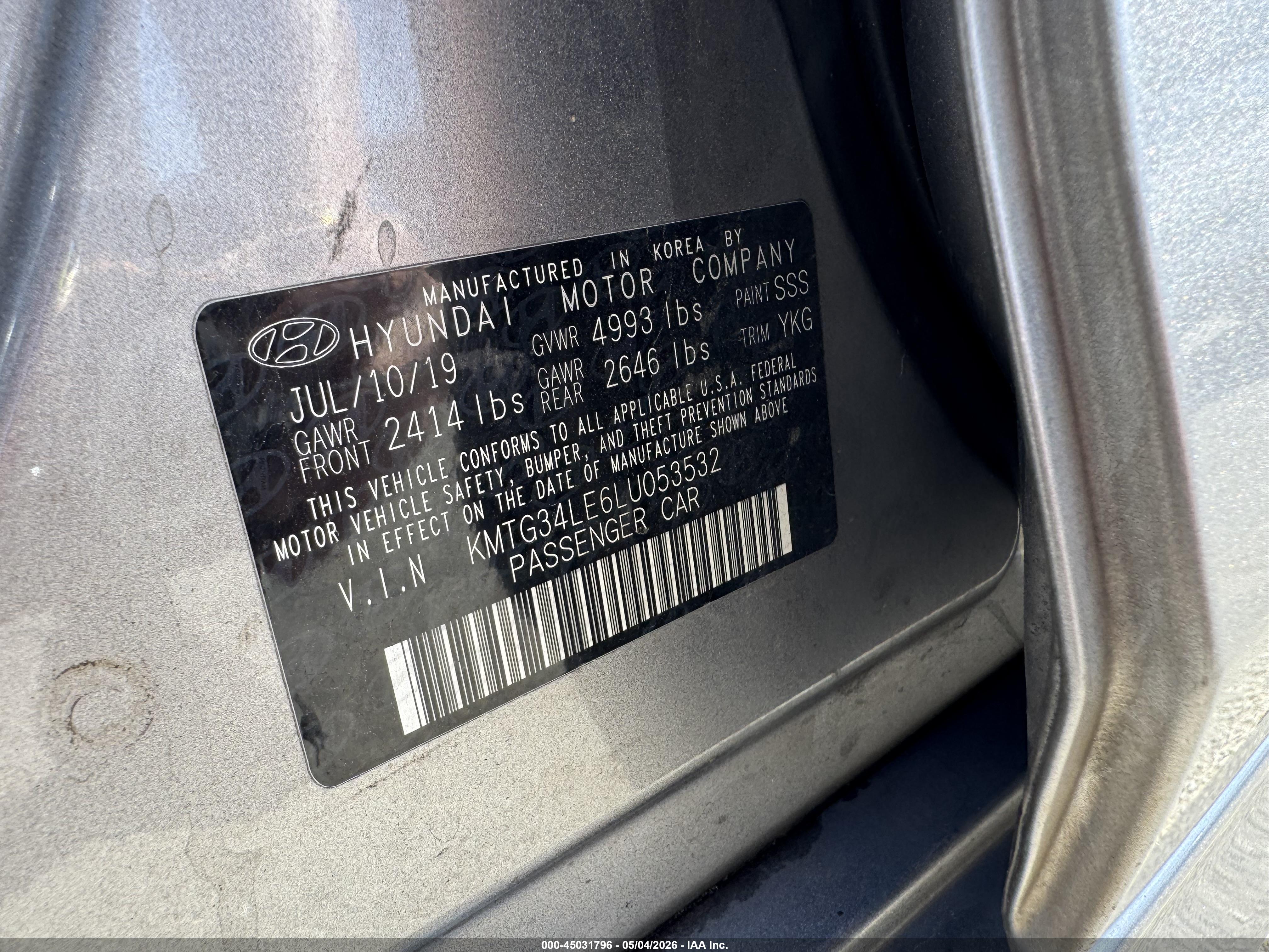 GENESIS G70 image 9
