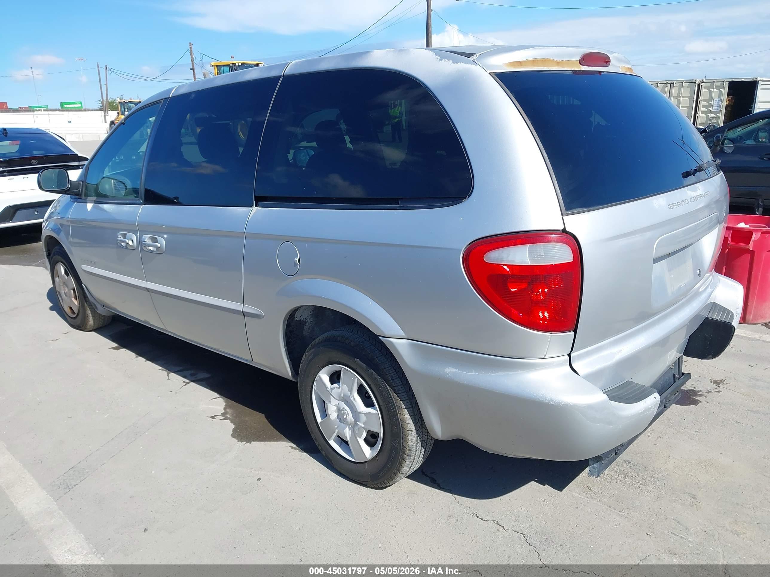 DODGE GRAND image 3