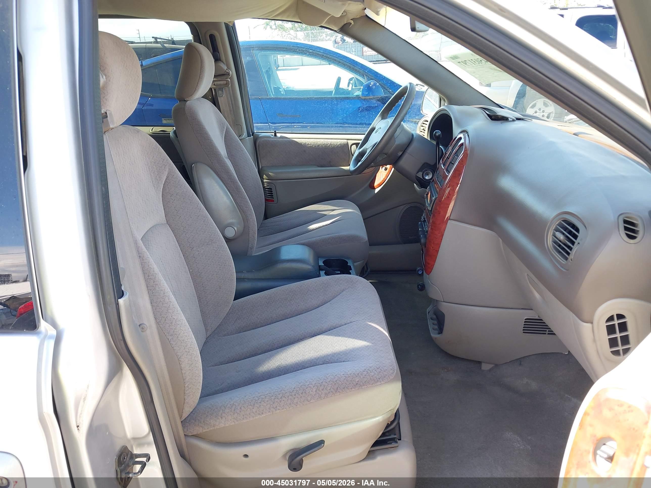 DODGE GRAND image 5