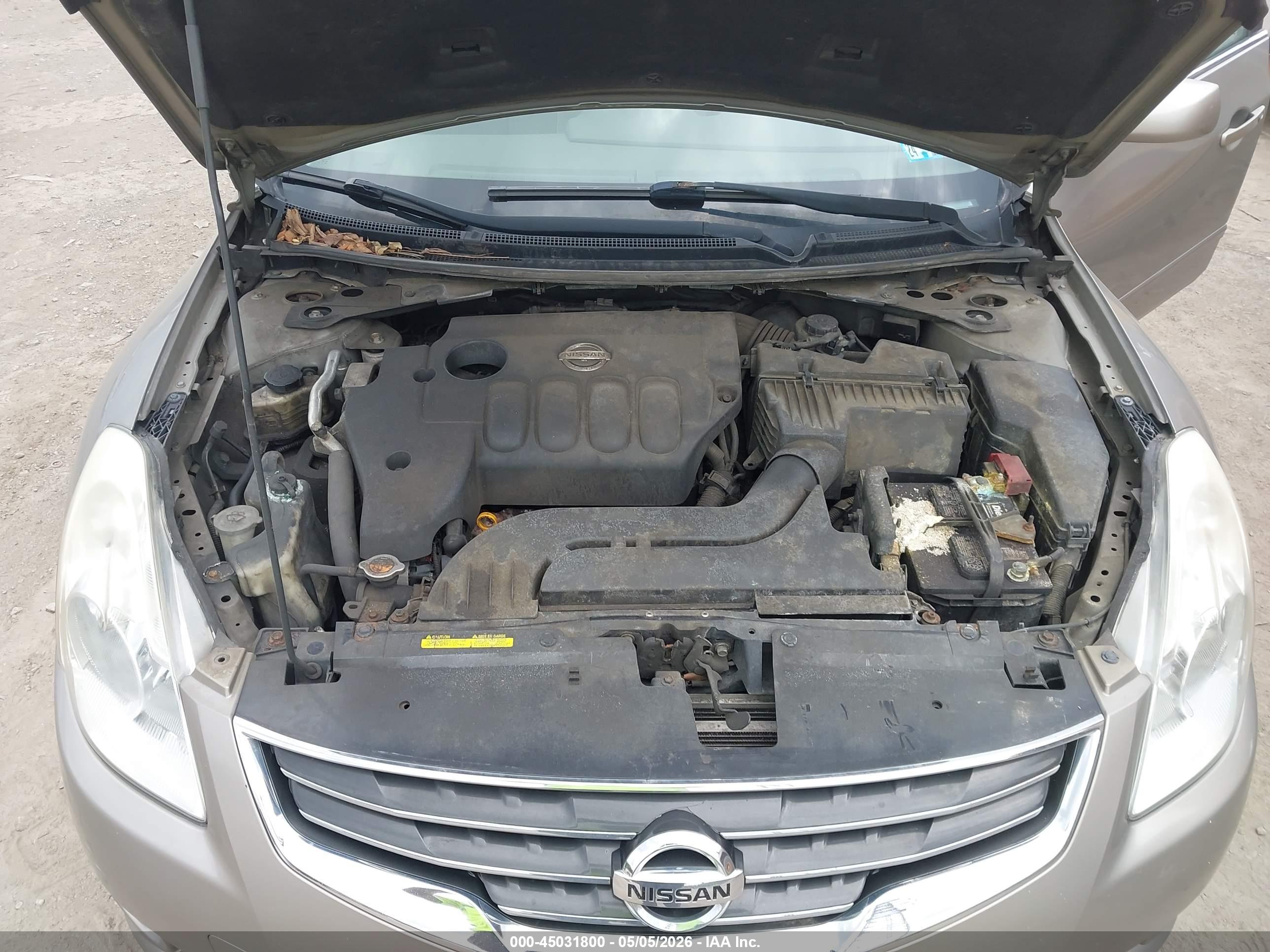 NISSAN ALTIMA image 10