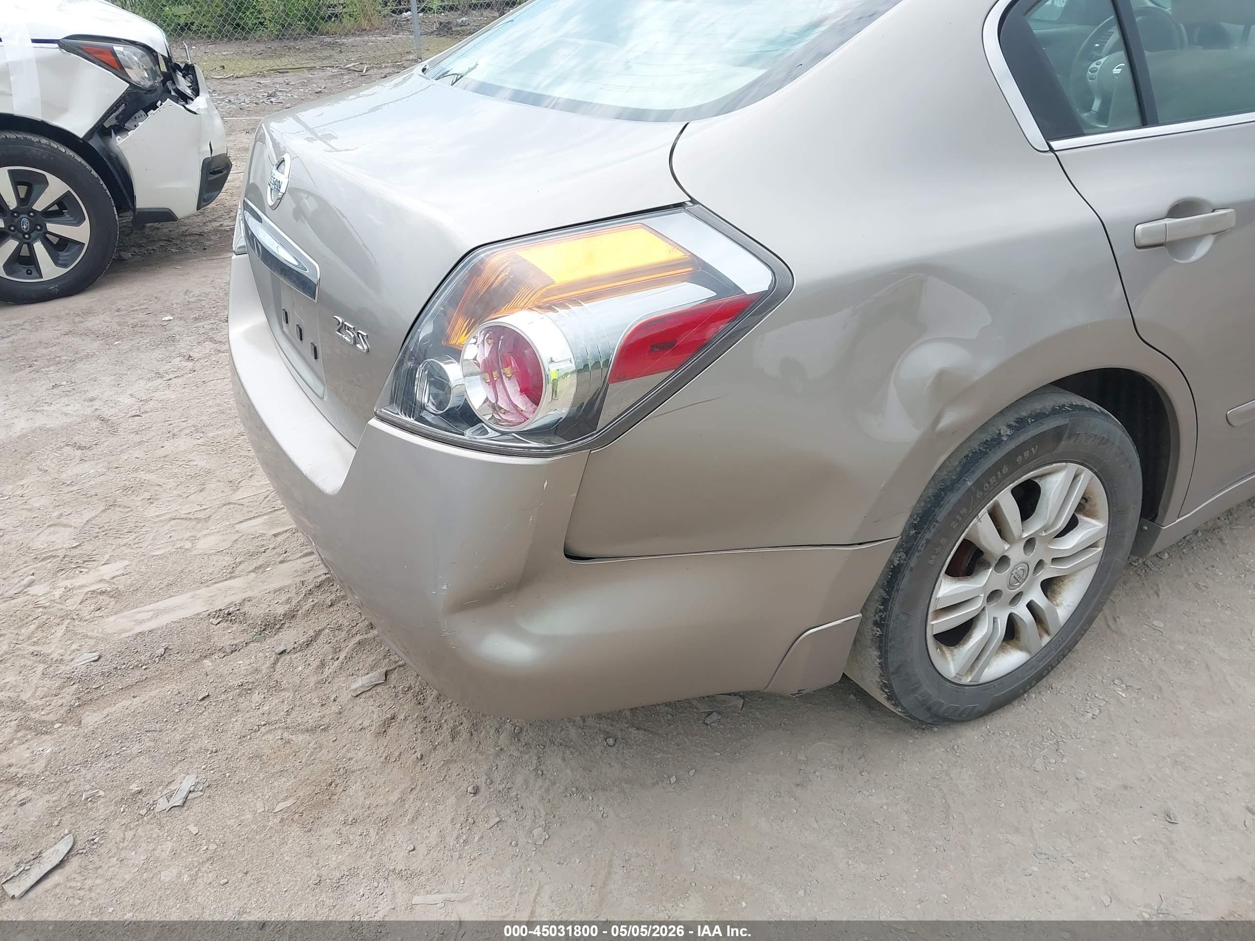 NISSAN ALTIMA image 6