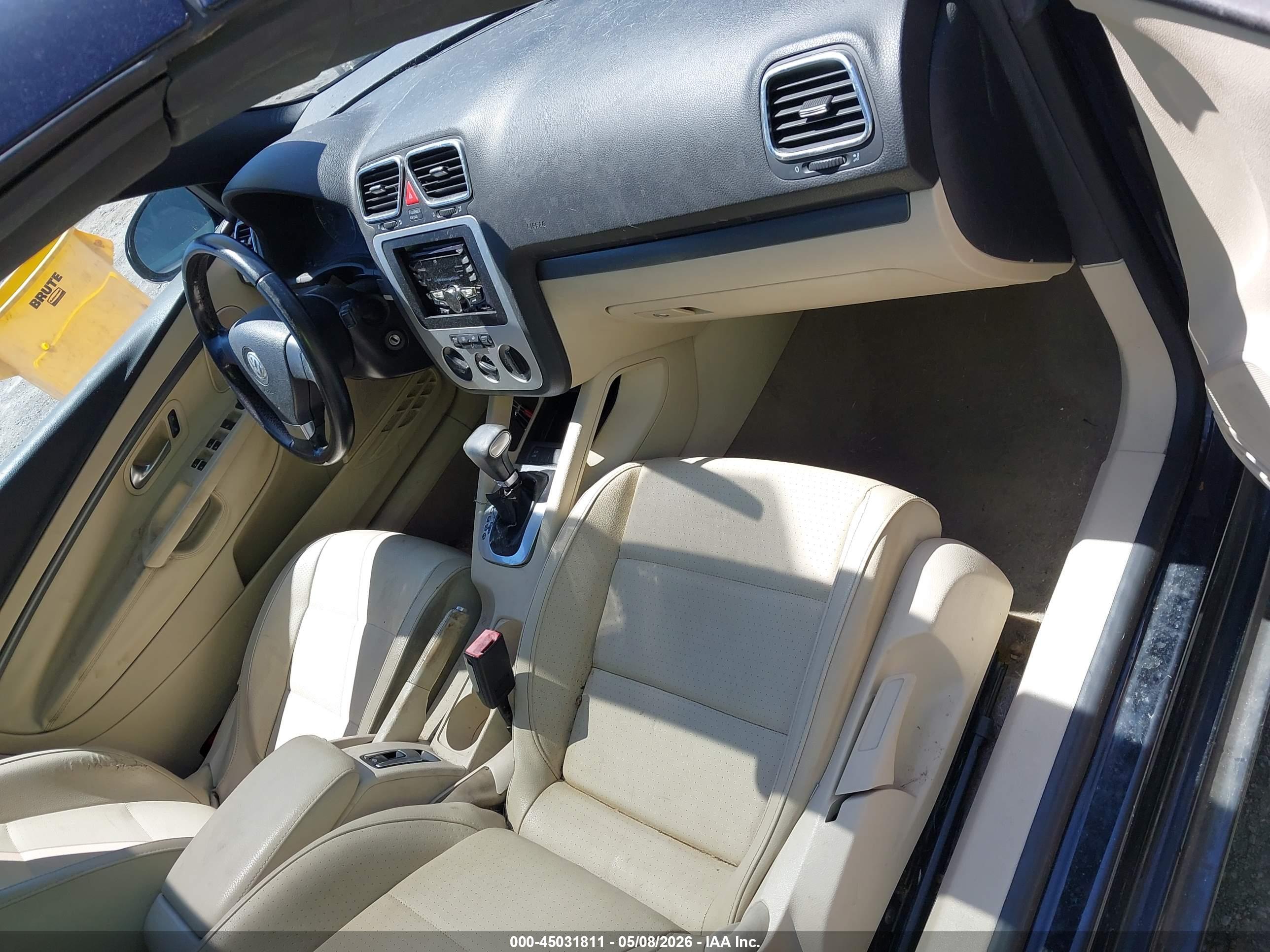 VOLKSWAGEN EOS image 5