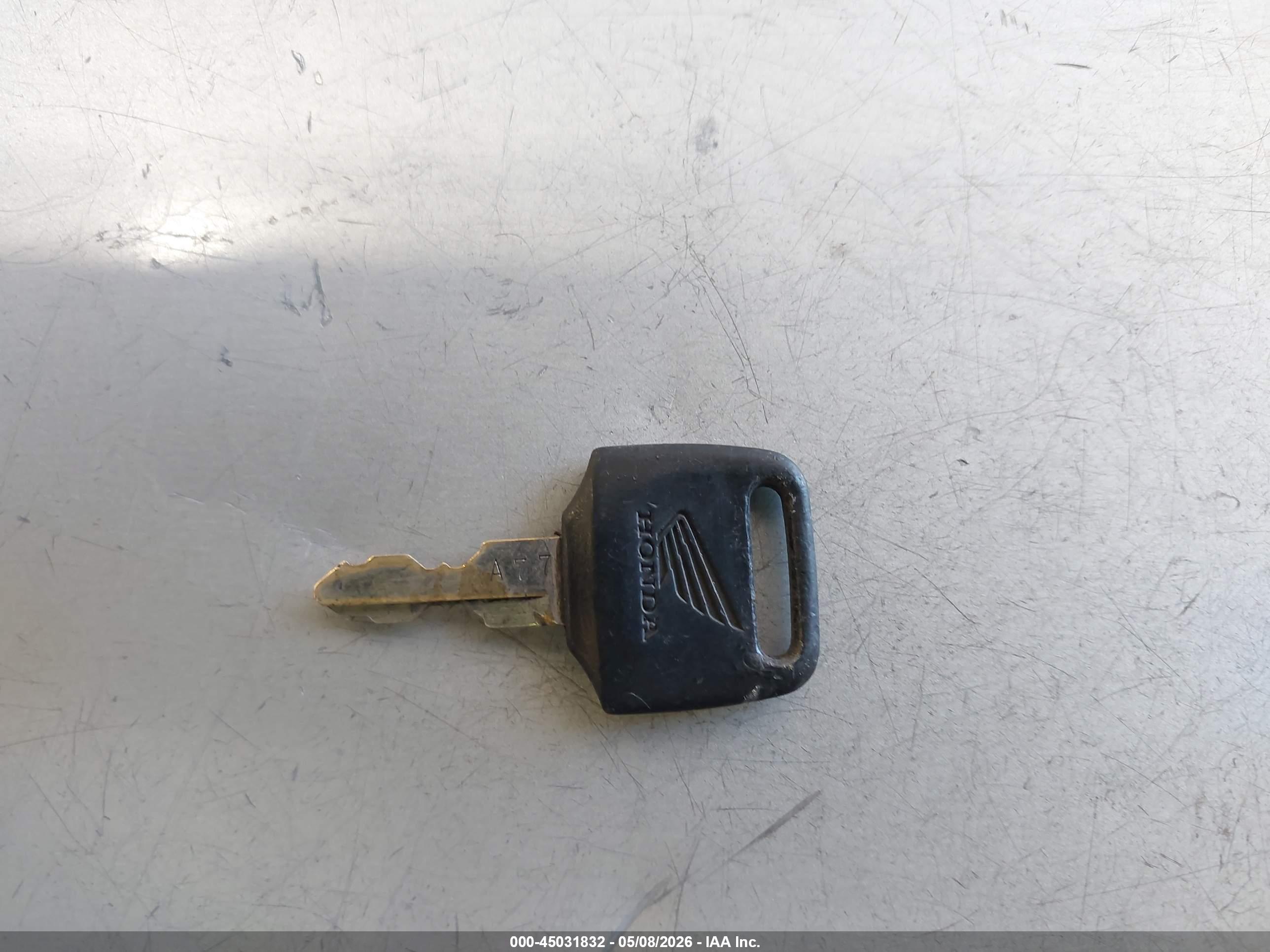 HONDA VT750 image 11