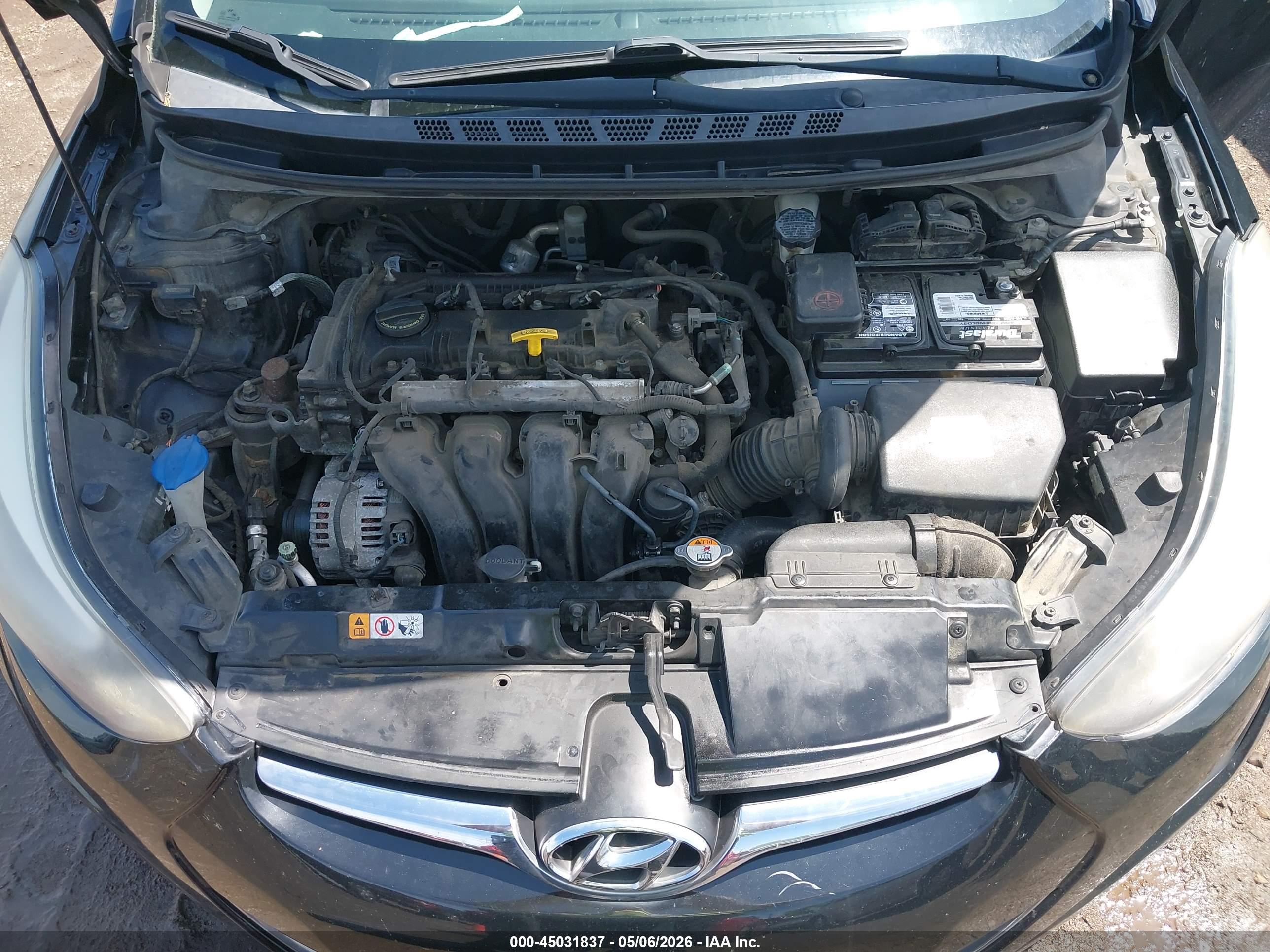 HYUNDAI ELANTRA image 10