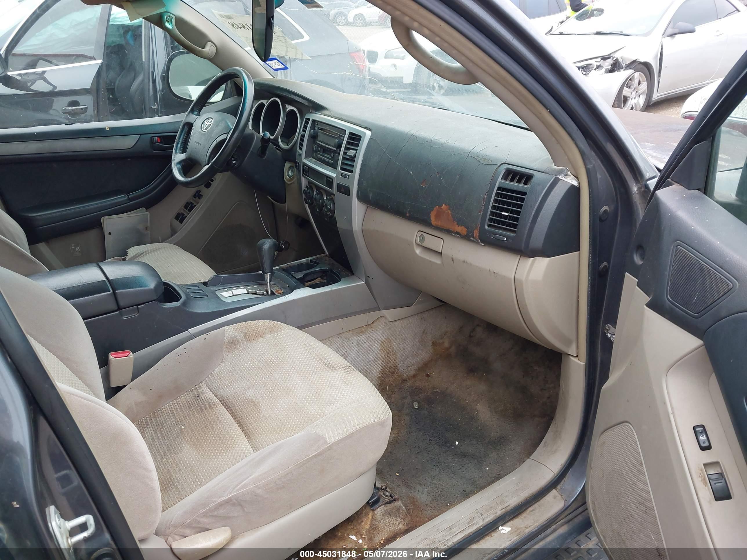 TOYOTA 4RUNNER image 5