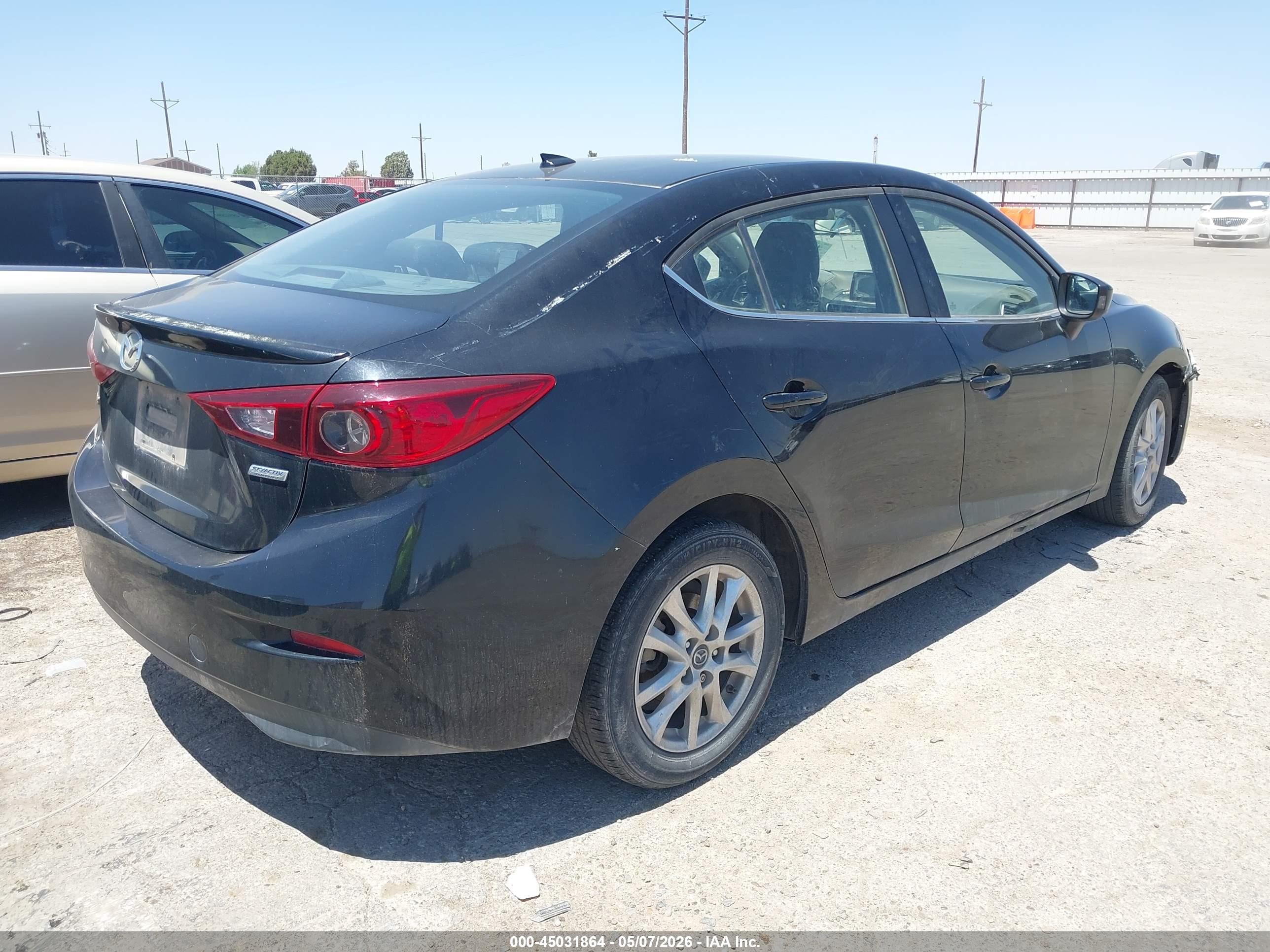 MAZDA MAZDA3 image 4