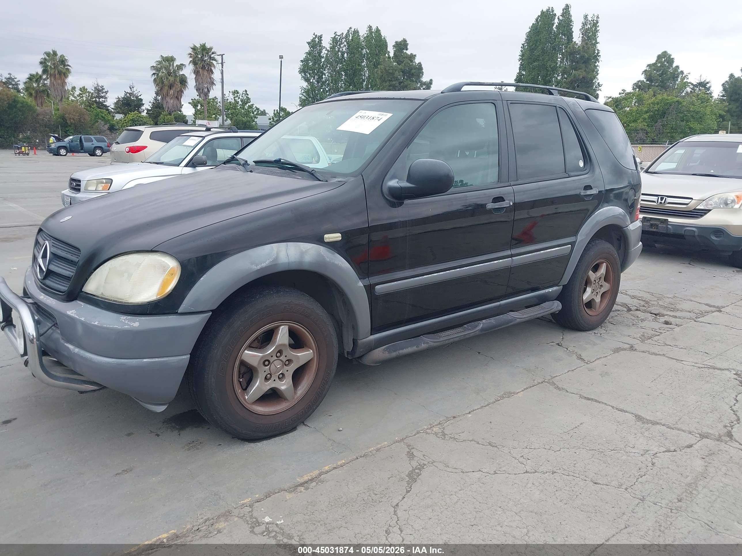 MERCEDES-BENZ ML image 2