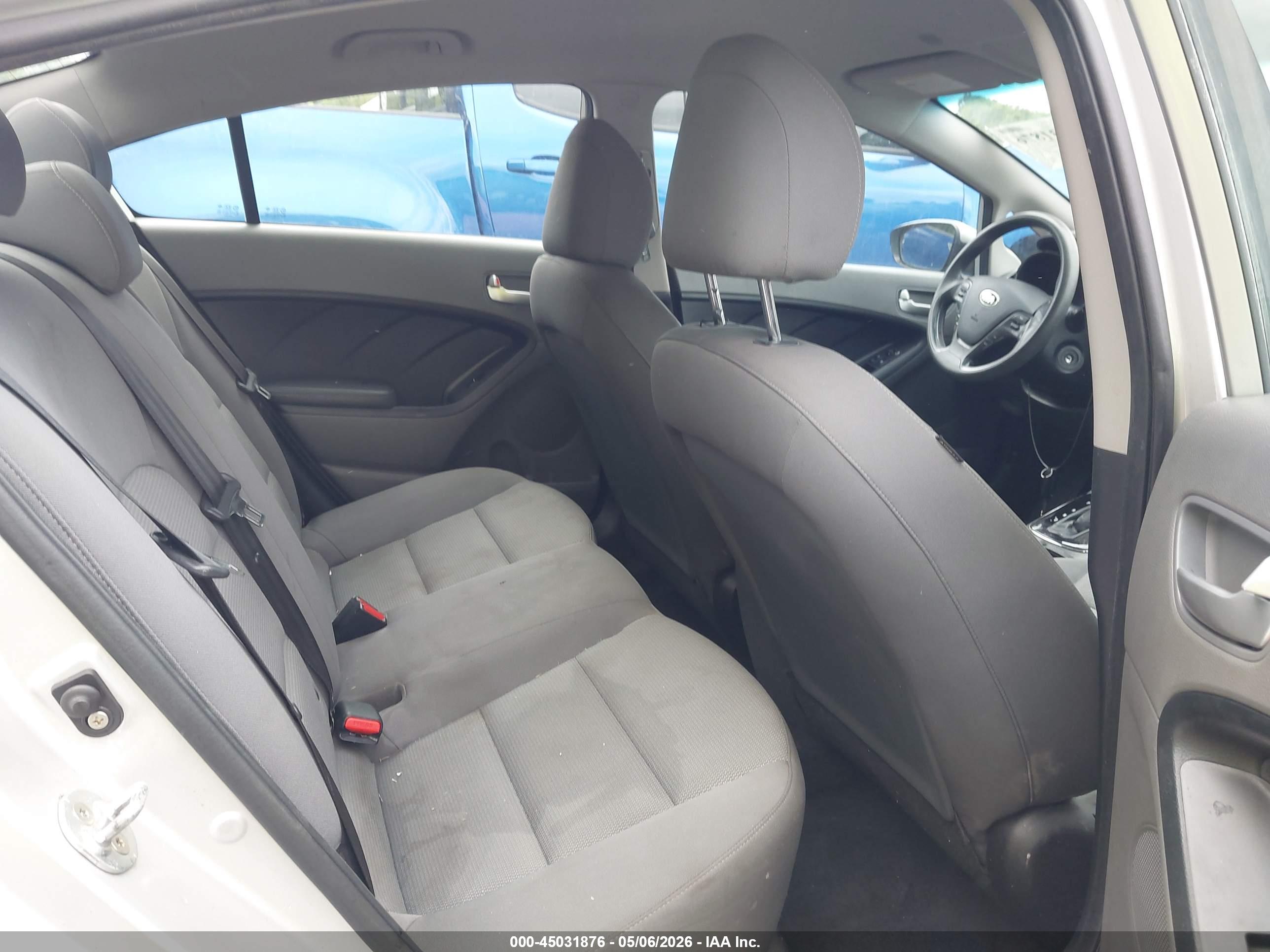 KIA FORTE image 8