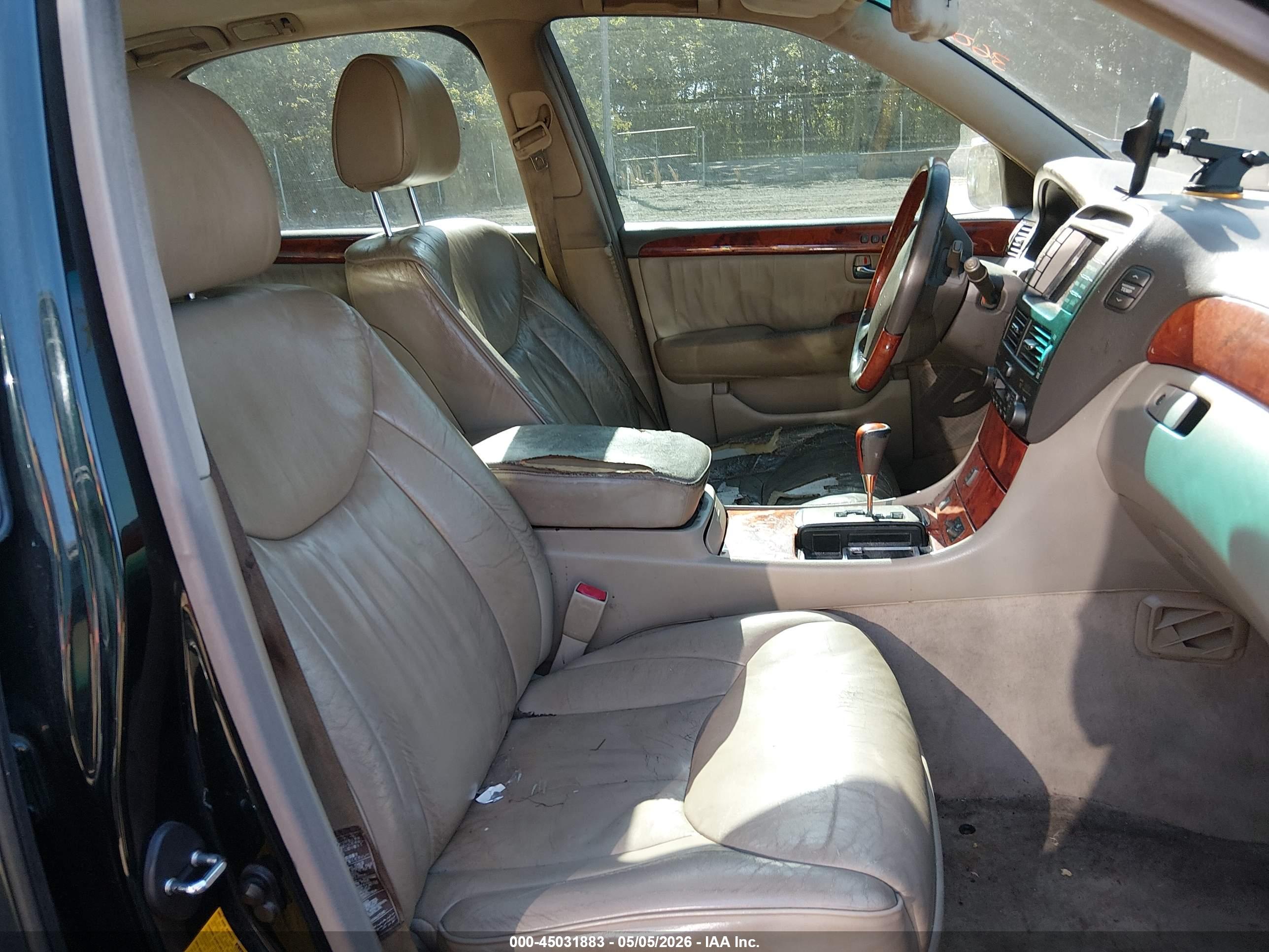 LEXUS LS image 5