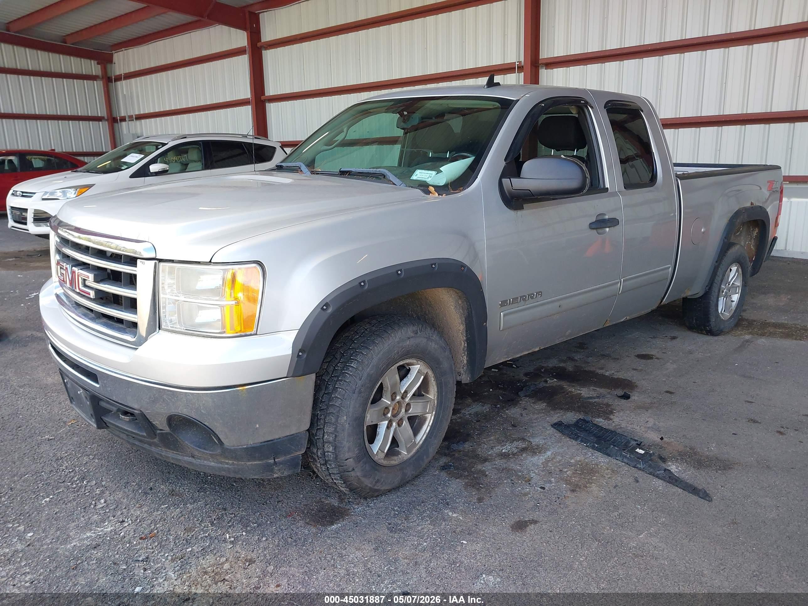 GMC SIERRA image 2