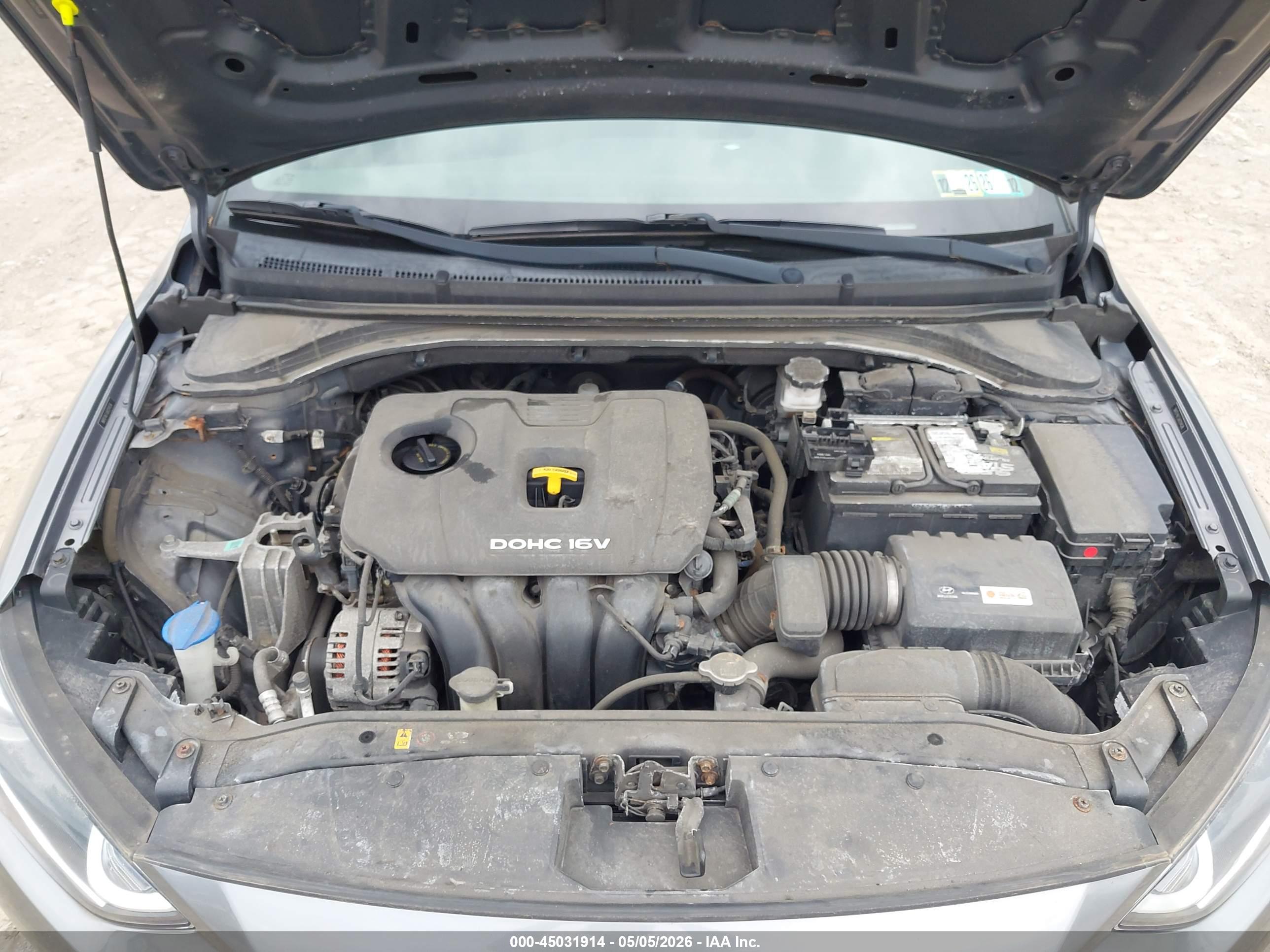 HYUNDAI ELANTRA image 10