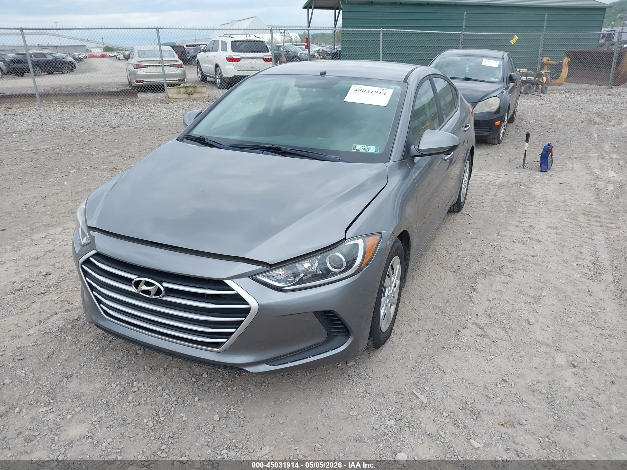 HYUNDAI ELANTRA image 2