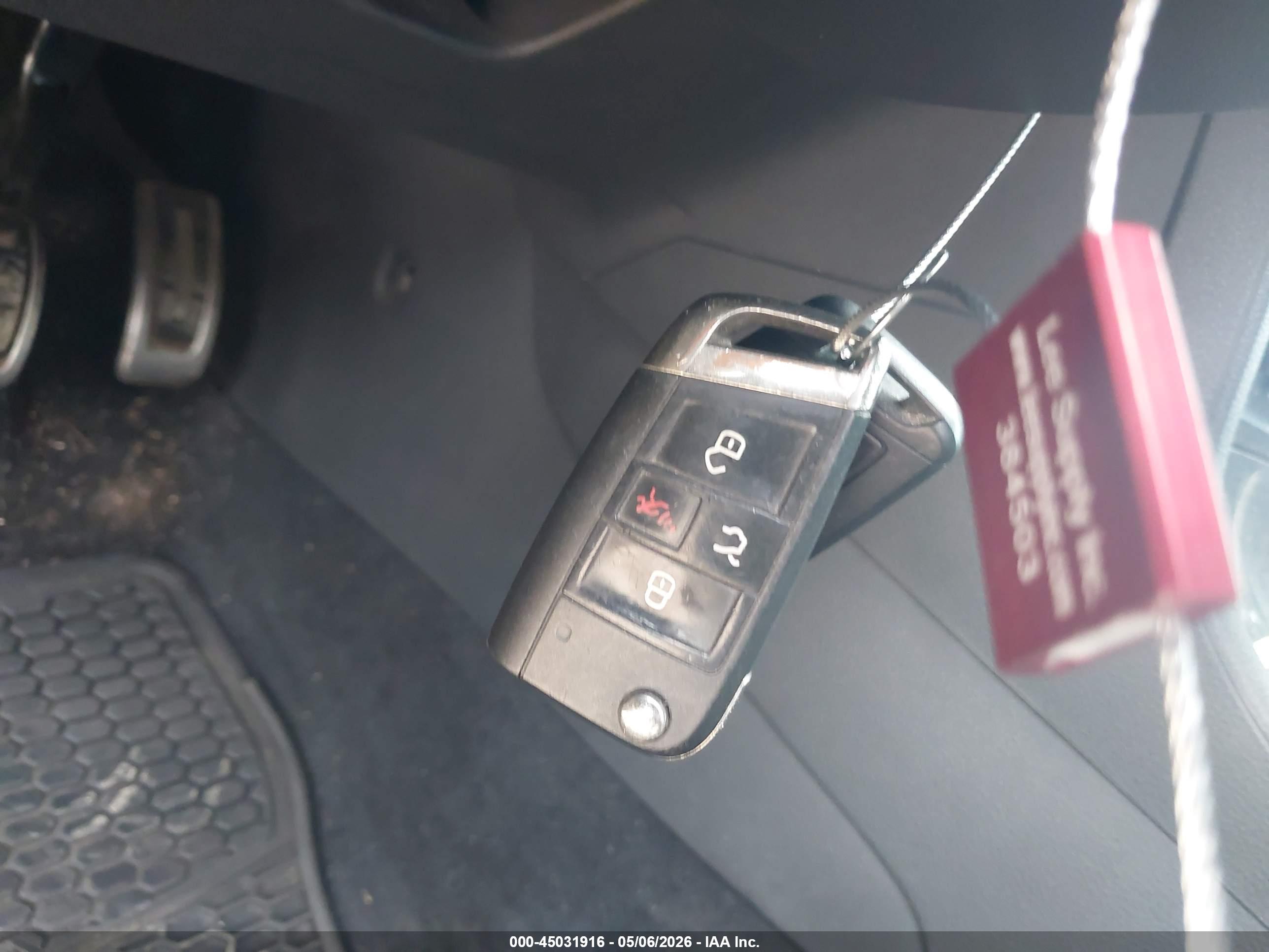VOLKSWAGEN GOLF image 11