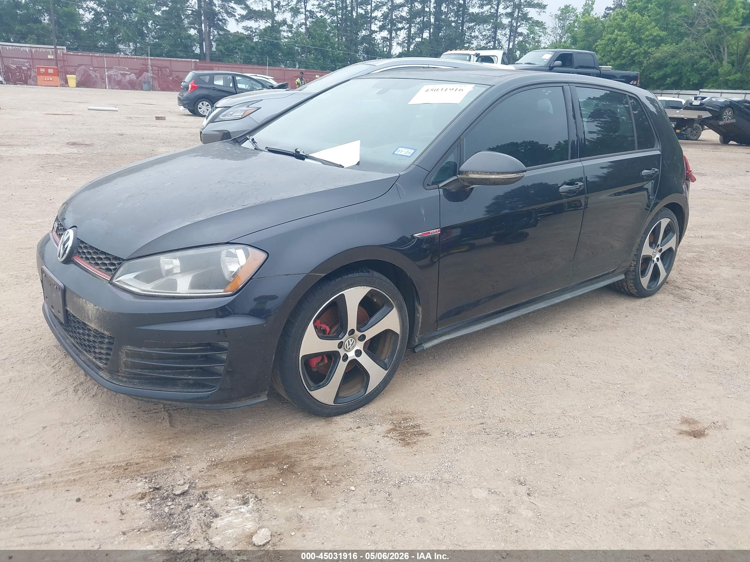 VOLKSWAGEN GOLF image 2