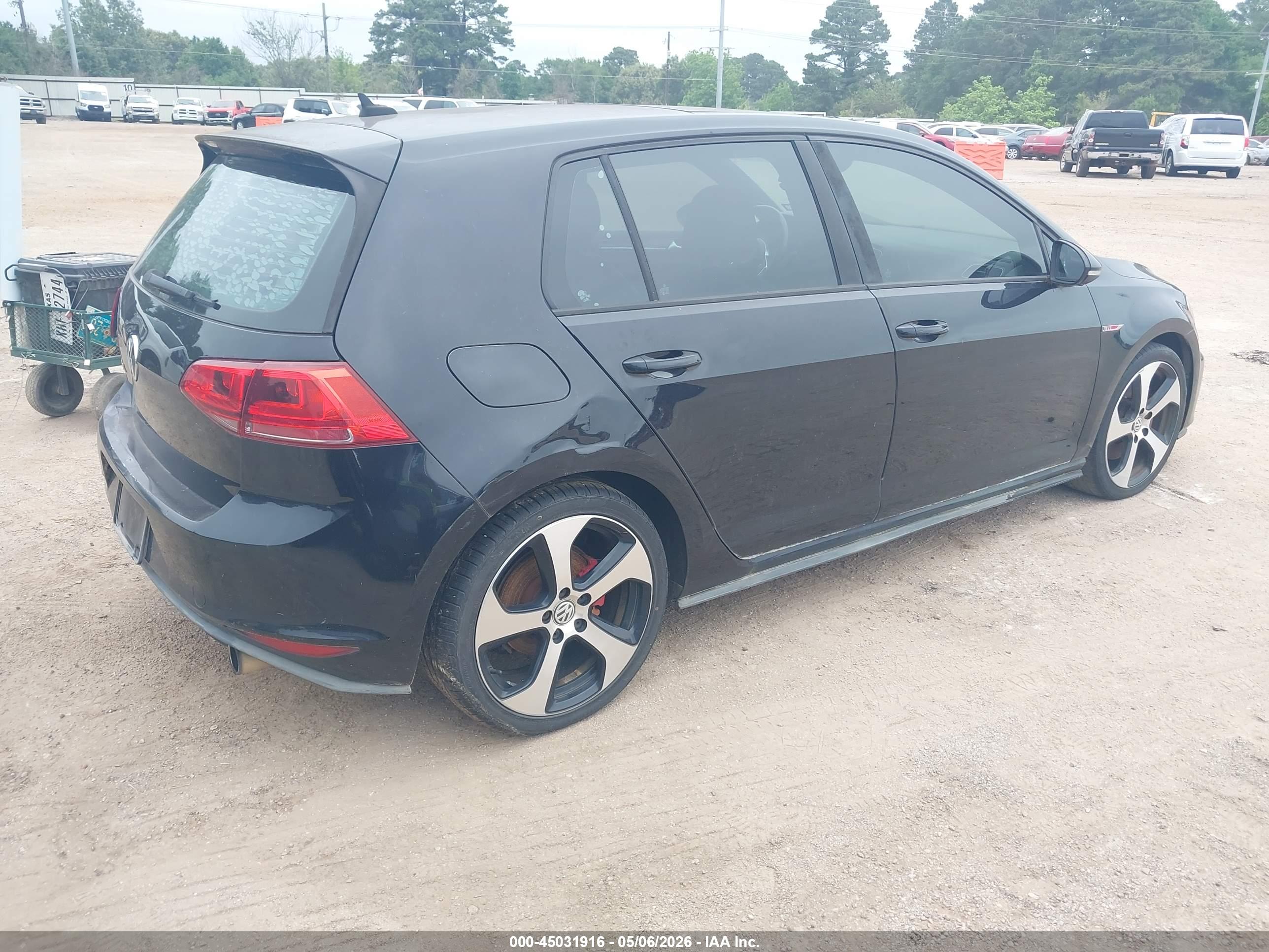 VOLKSWAGEN GOLF image 4