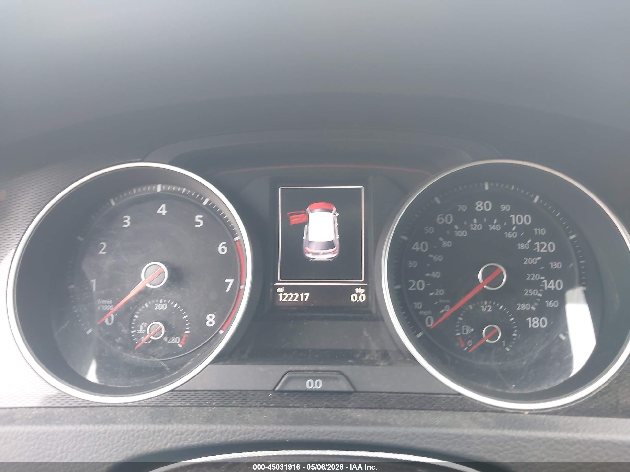 VOLKSWAGEN GOLF image 7