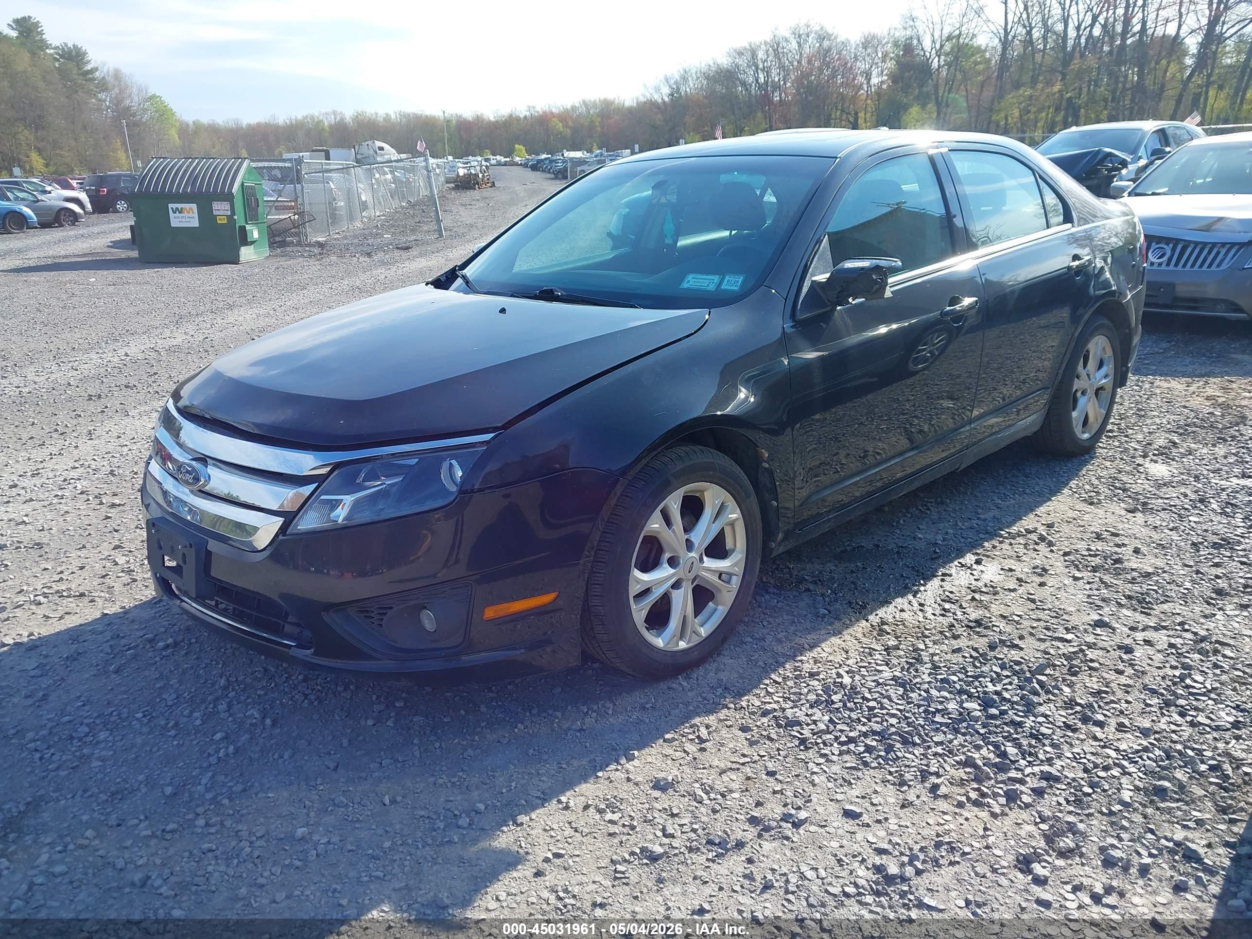 FORD FUSION image 2