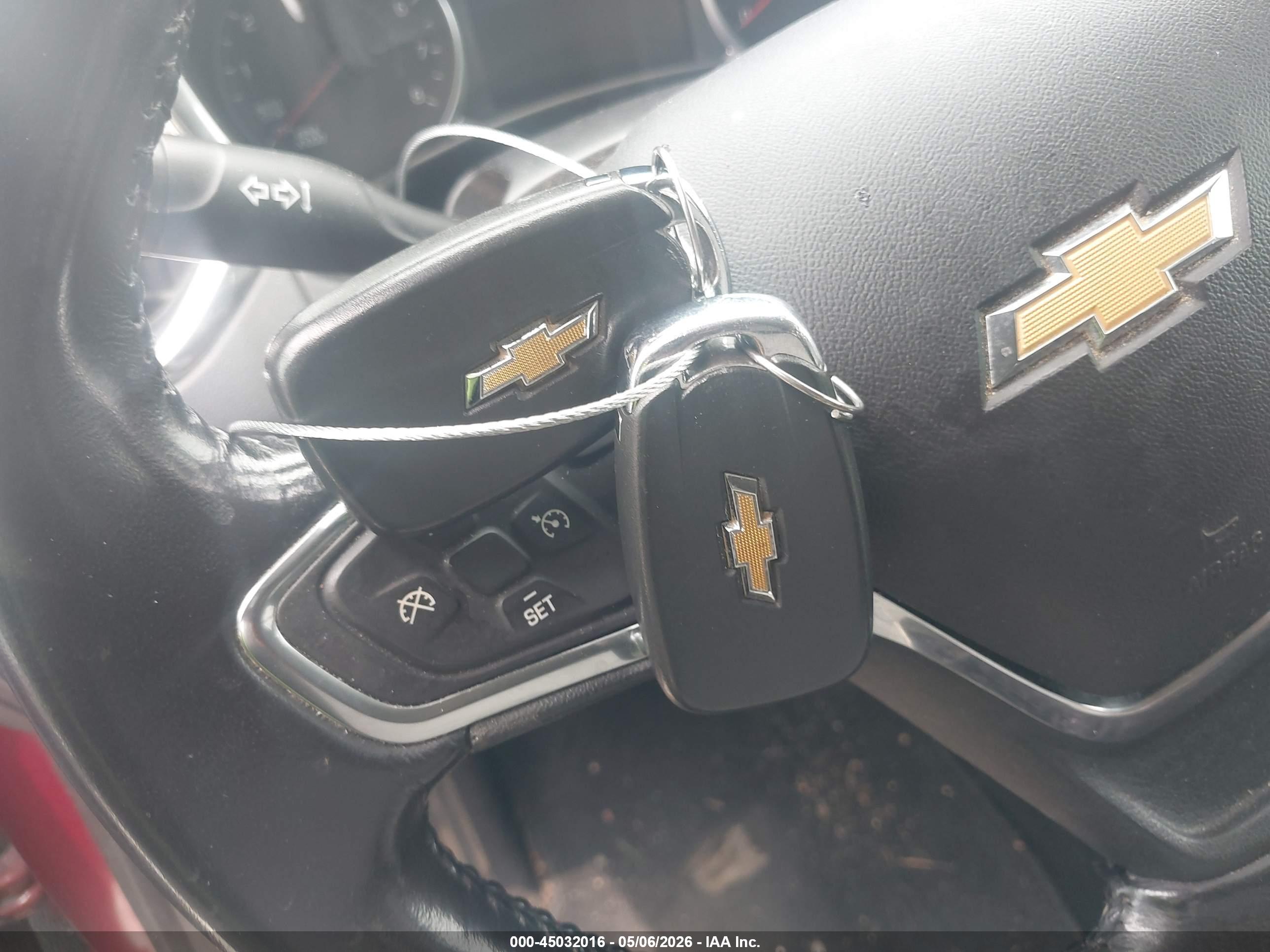 CHEVROLET EQUINOX image 11