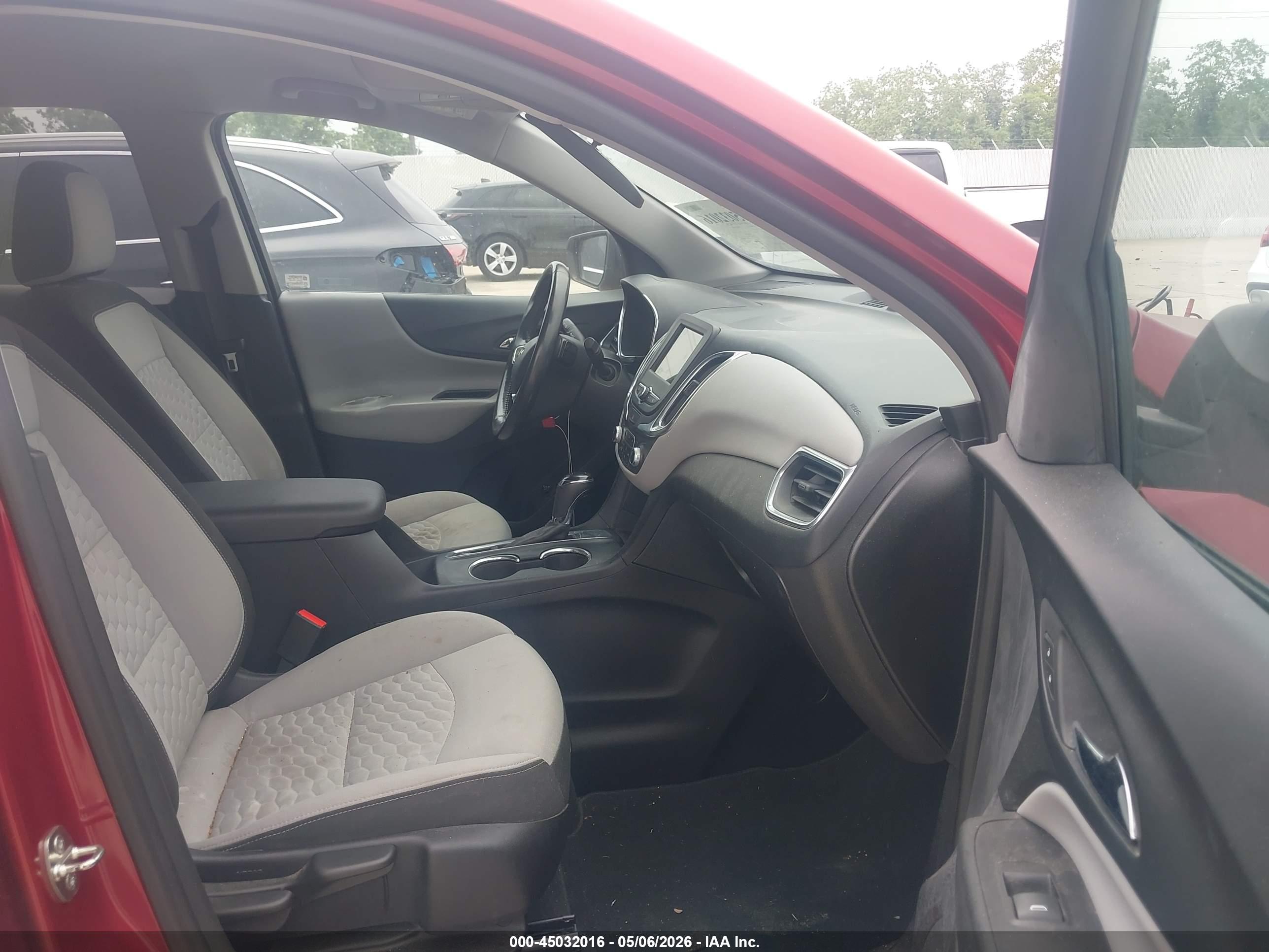 CHEVROLET EQUINOX image 5