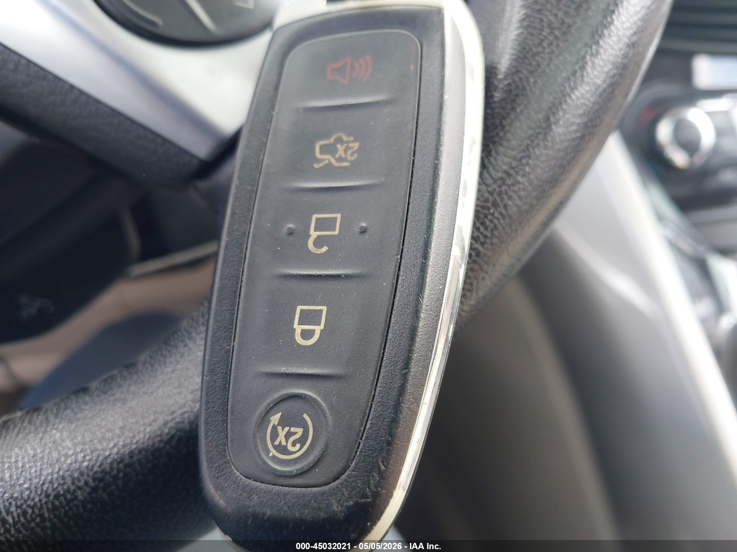 FORD C-MAX image 11