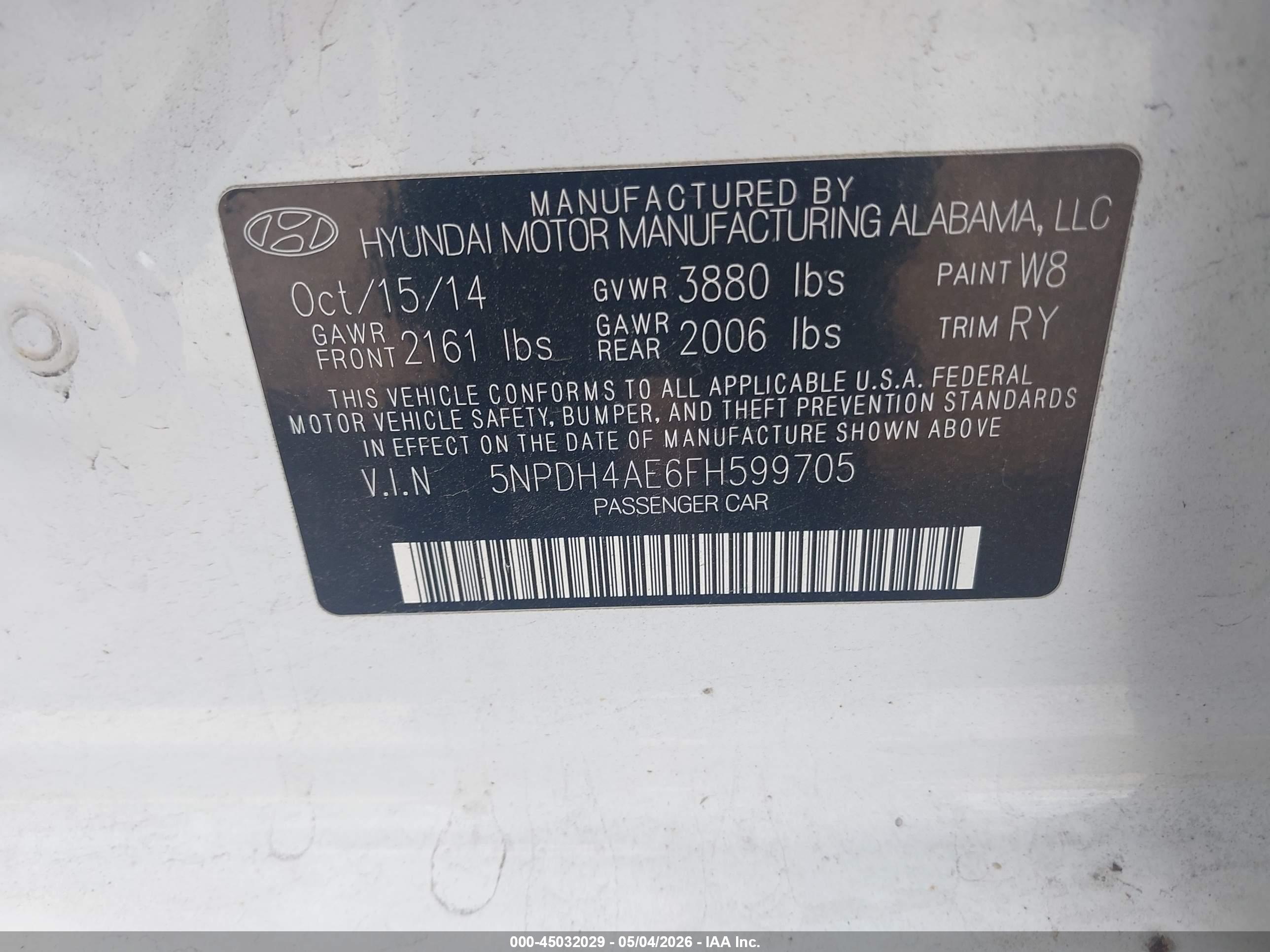 HYUNDAI ELANTRA image 9