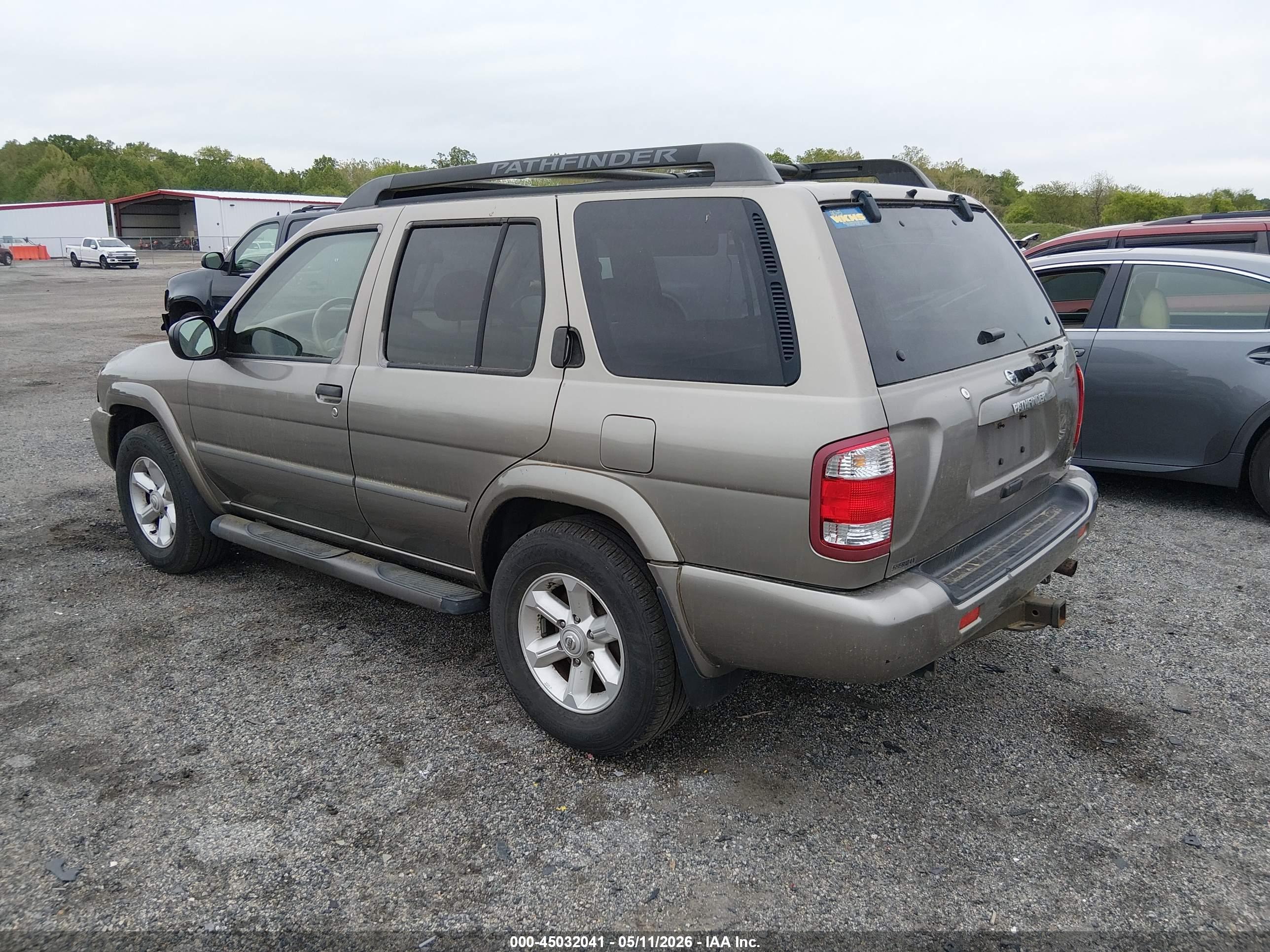 NISSAN PATHFINDER image 3