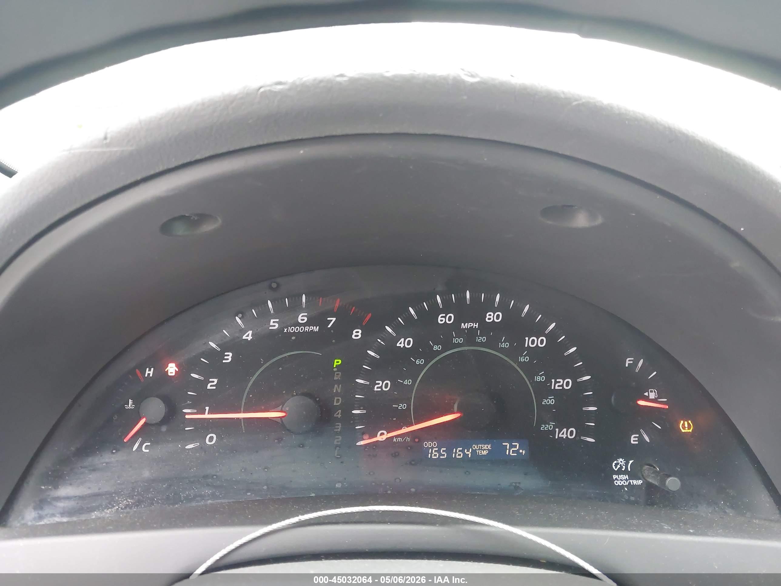 TOYOTA CAMRY image 7