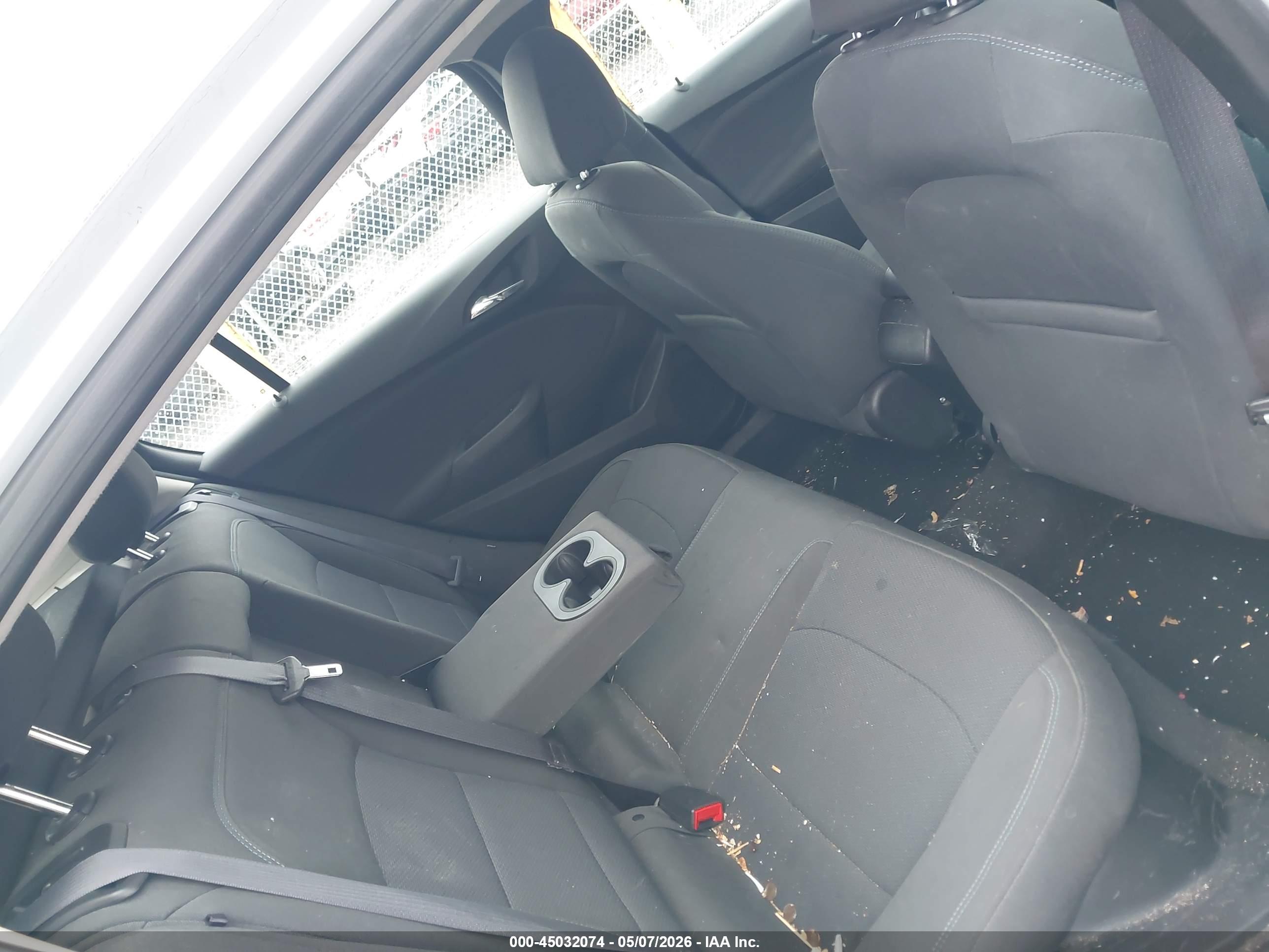 CHEVROLET CRUZE image 8