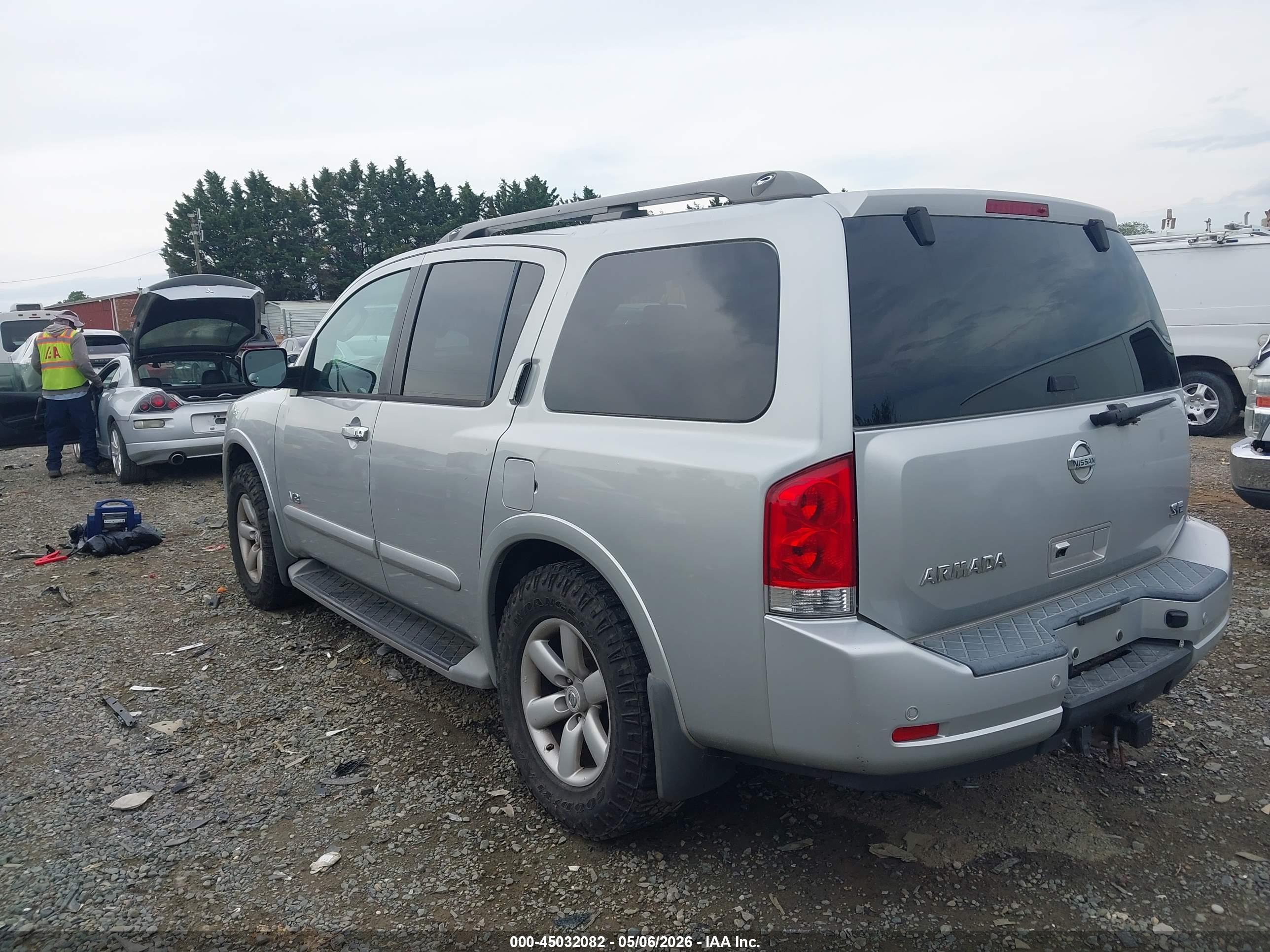 NISSAN ARMADA image 3