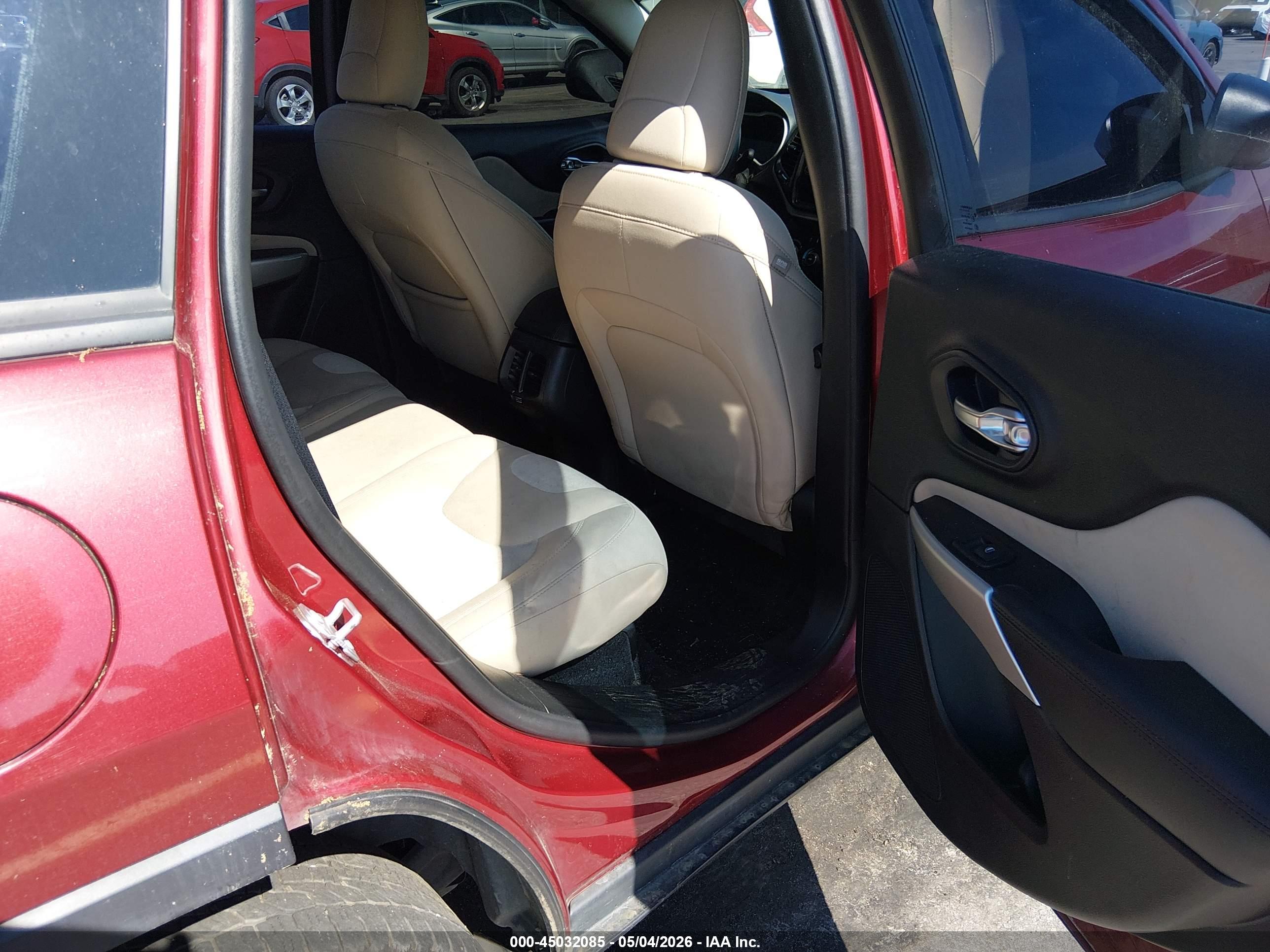 JEEP CHEROKEE image 8