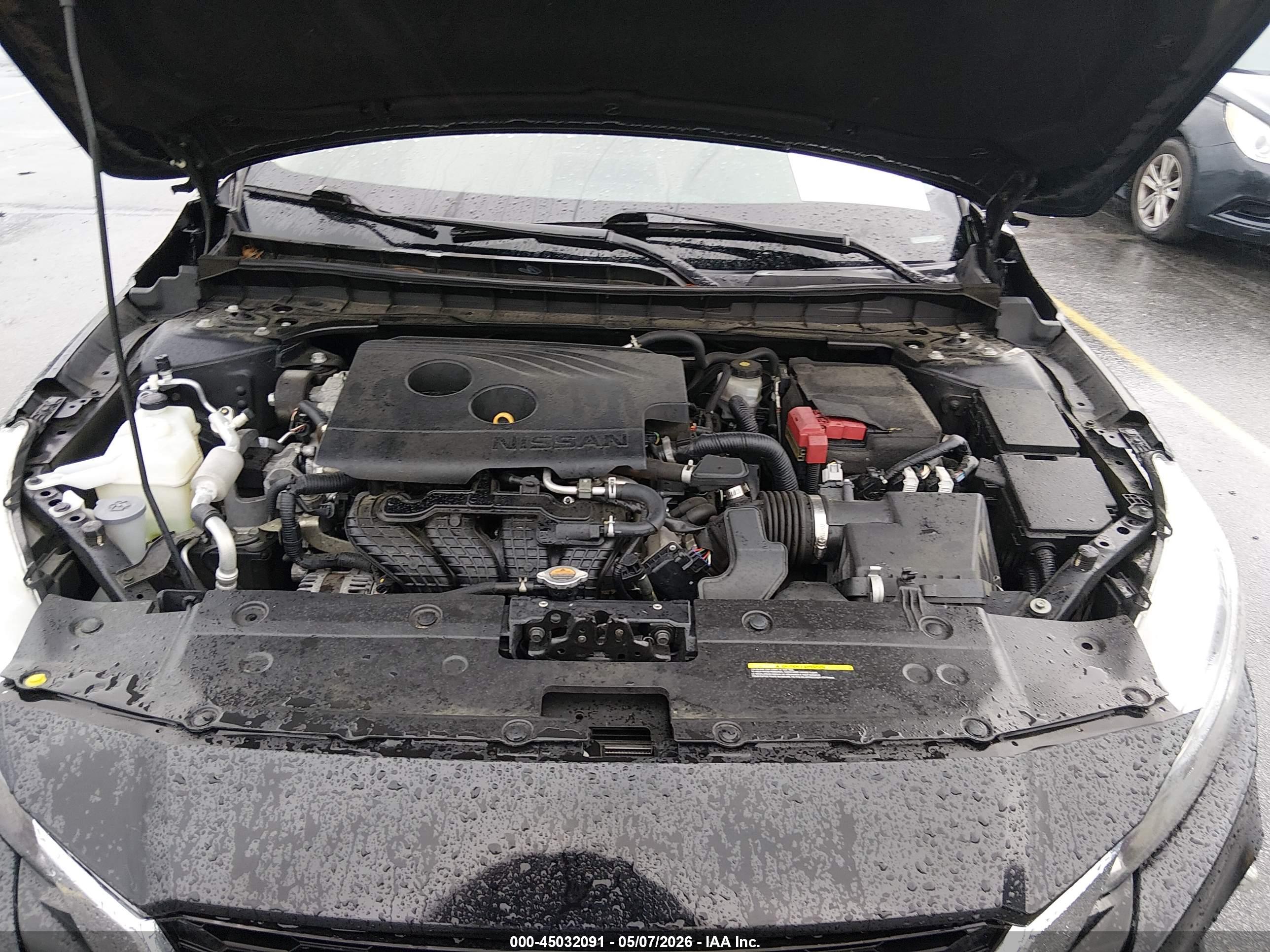 NISSAN ALTIMA image 10